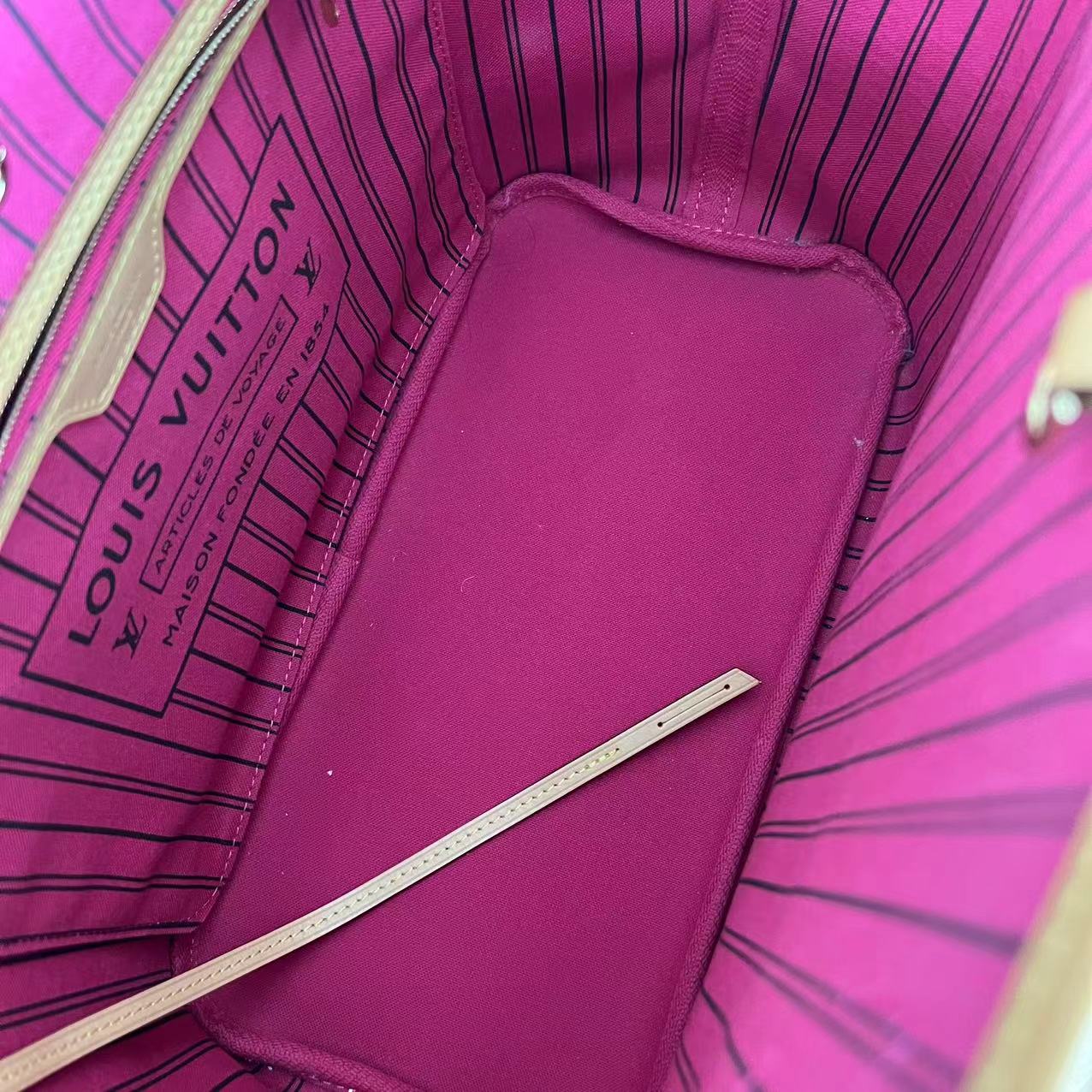 *Microchipped* Louis Vuitton LV Neverfull MM Monogram Canvas Leather - Luxury Evermore