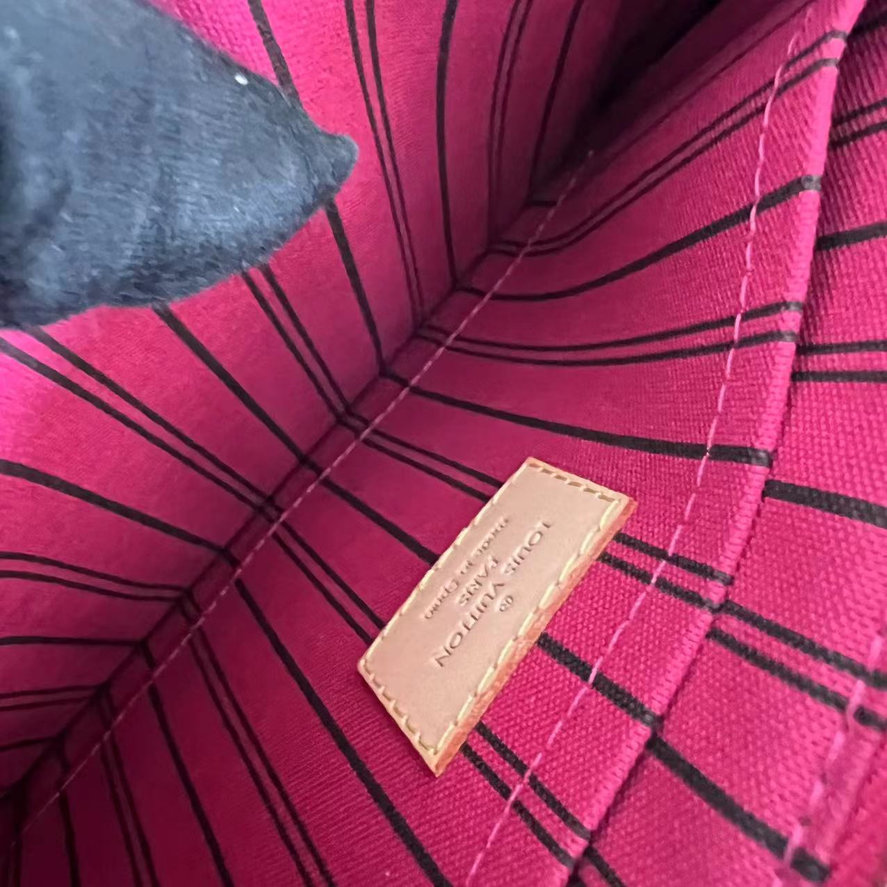 *Microchipped* Louis Vuitton LV Neverfull MM Monogram Canvas Leather - Luxury Evermore