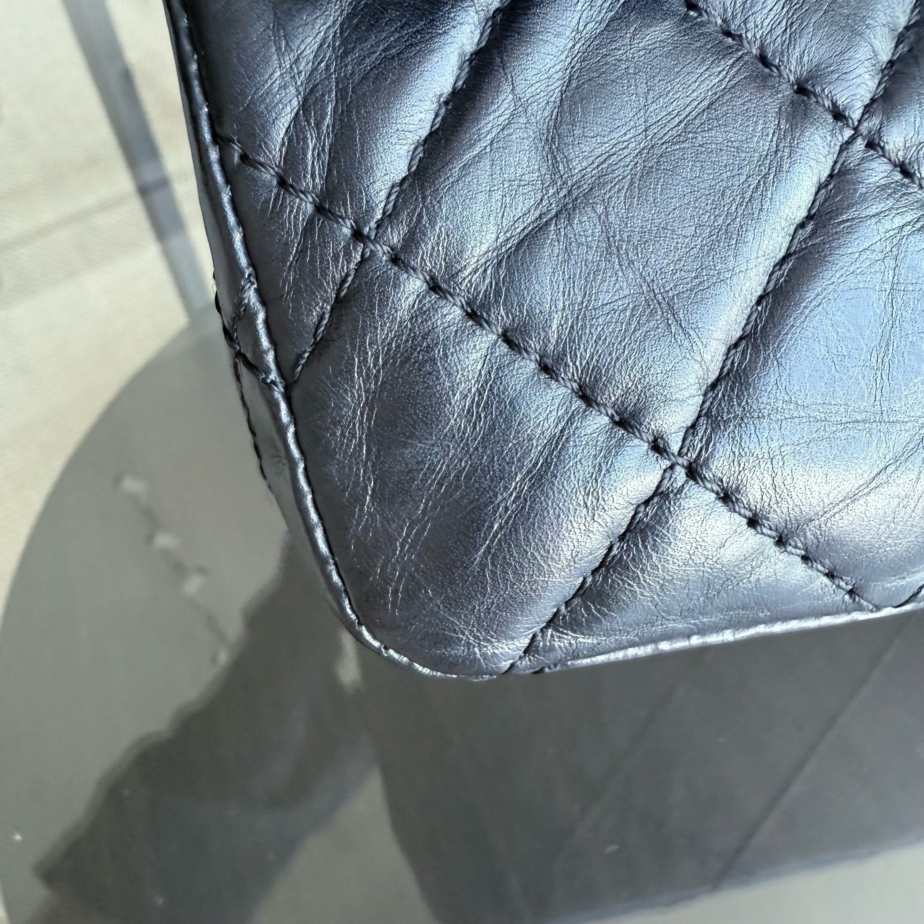 Chanel 2.55 Reissue 227 - Quilted Aged Calfskin Black Gold Hardware