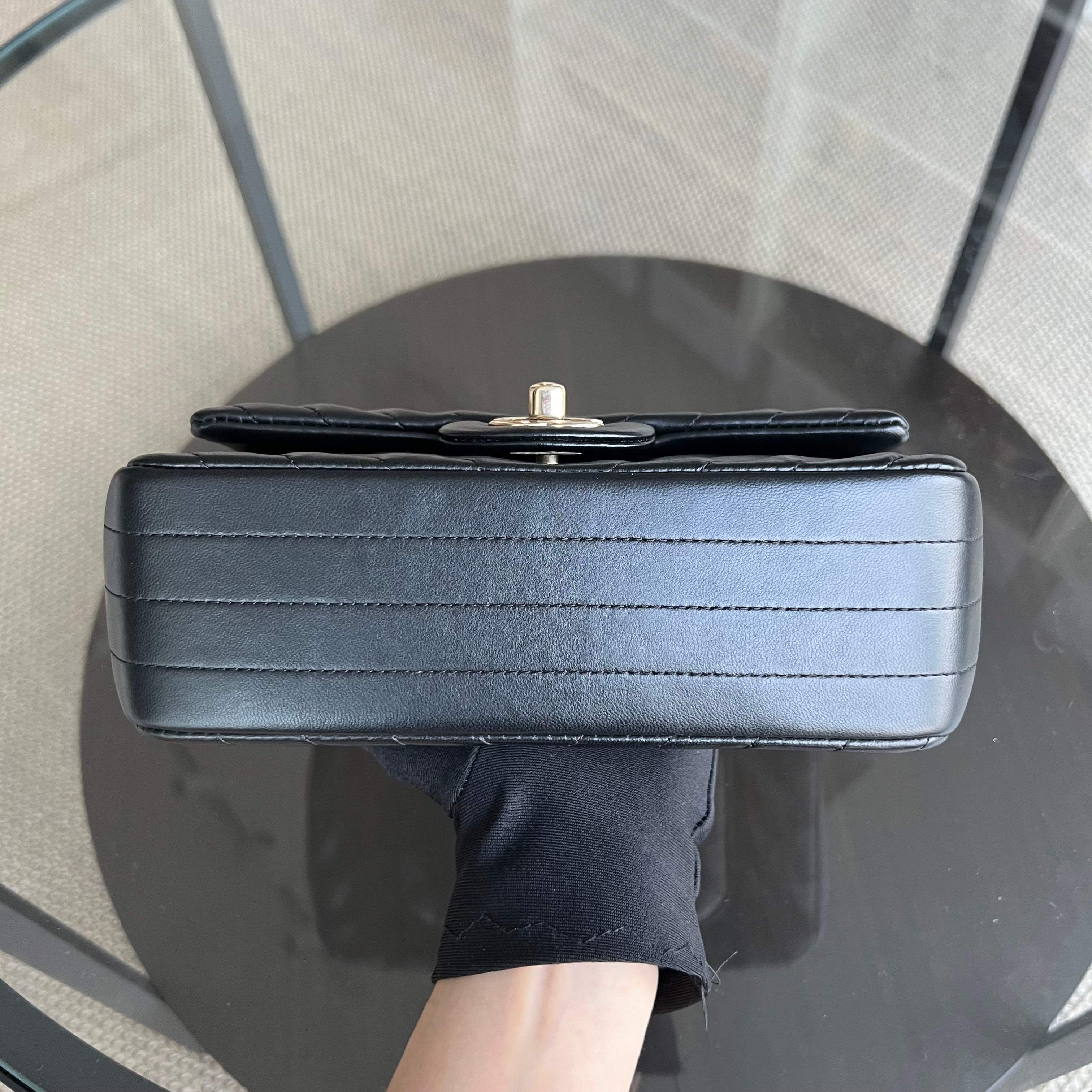 *Full Set, Receipt* Mini Rectangular Classic Flap Double Flap 20CM Chevron Lambskin Black GHW No 24