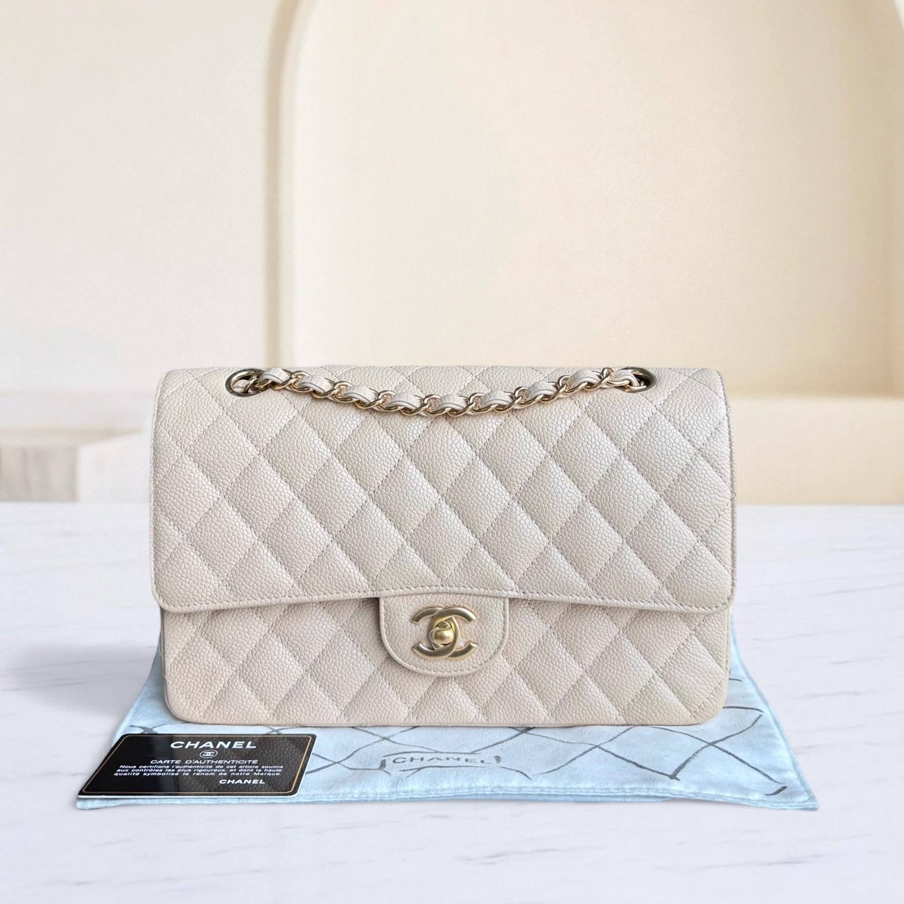 Chanel Classic Flap Medium - Caviar 25CM Quilted Grained Calfskin Beige Gold Hardware Series 16
