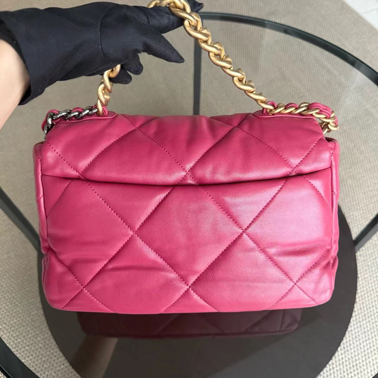 *Full Set, Microchip* Chanel 19 Bag Medium - C19 Goatskin Hot Pink Two Tone Gold Hardware