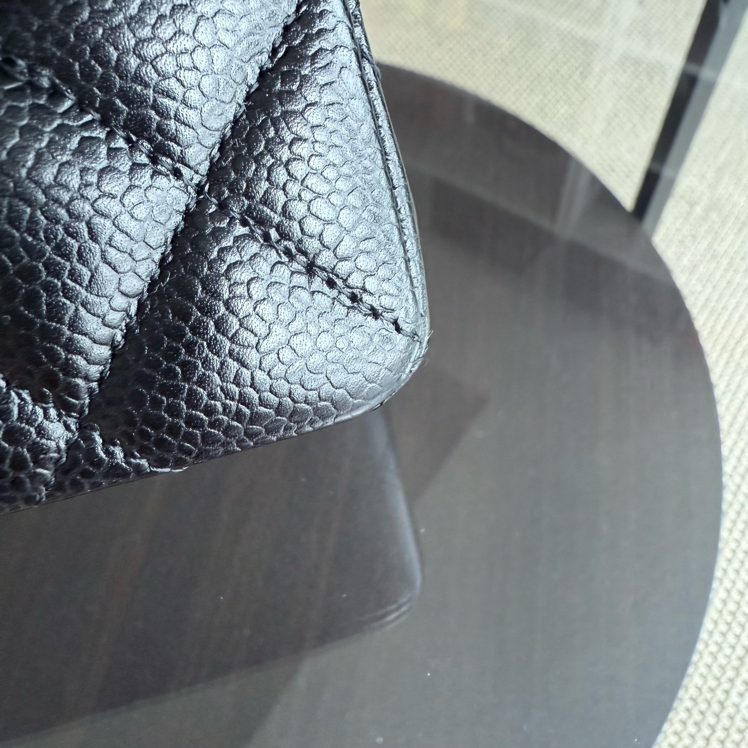 Chanel Classic Flap Small - Caviar 23CM Quilted Black Gold Hardware Series 30