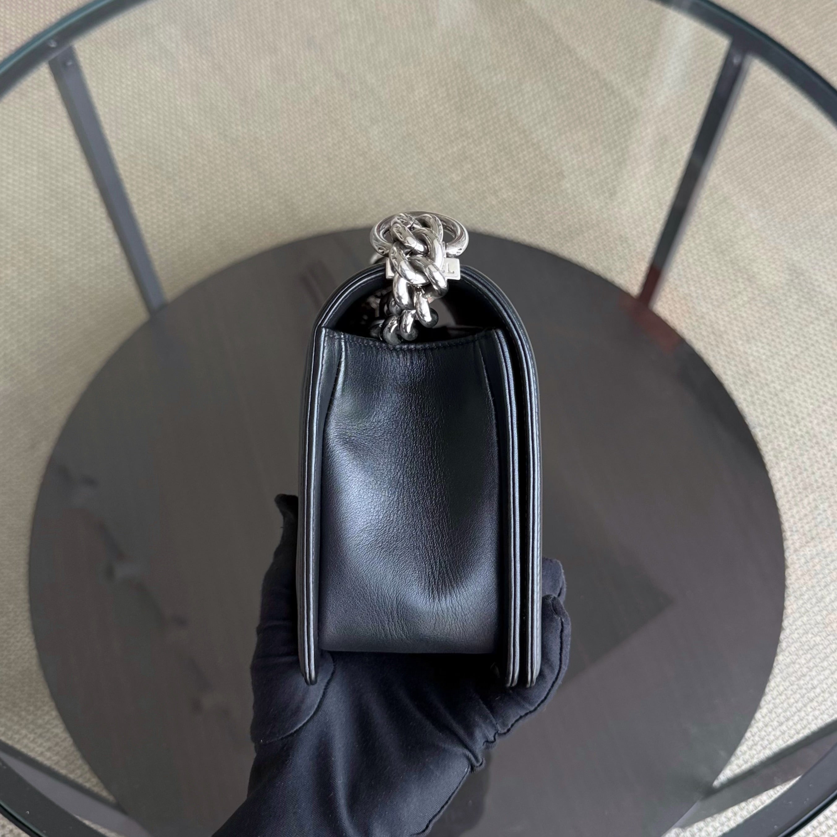 Chanel Boy Medium - Chevron Calfskin 25CM Black Silver Hardware Series 22
