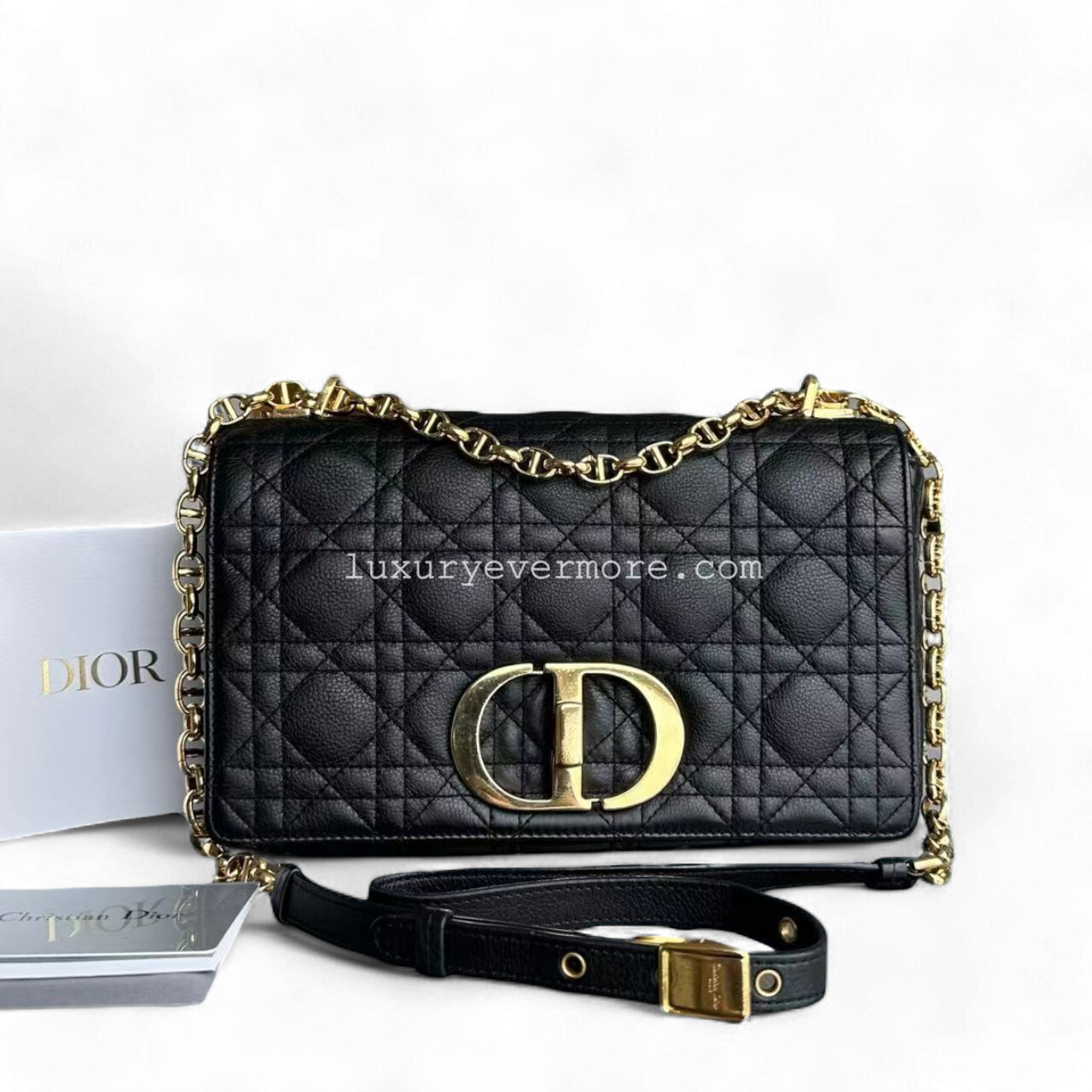 Caro Medium 25CM Cannage Calfskin Black Golden Hardware