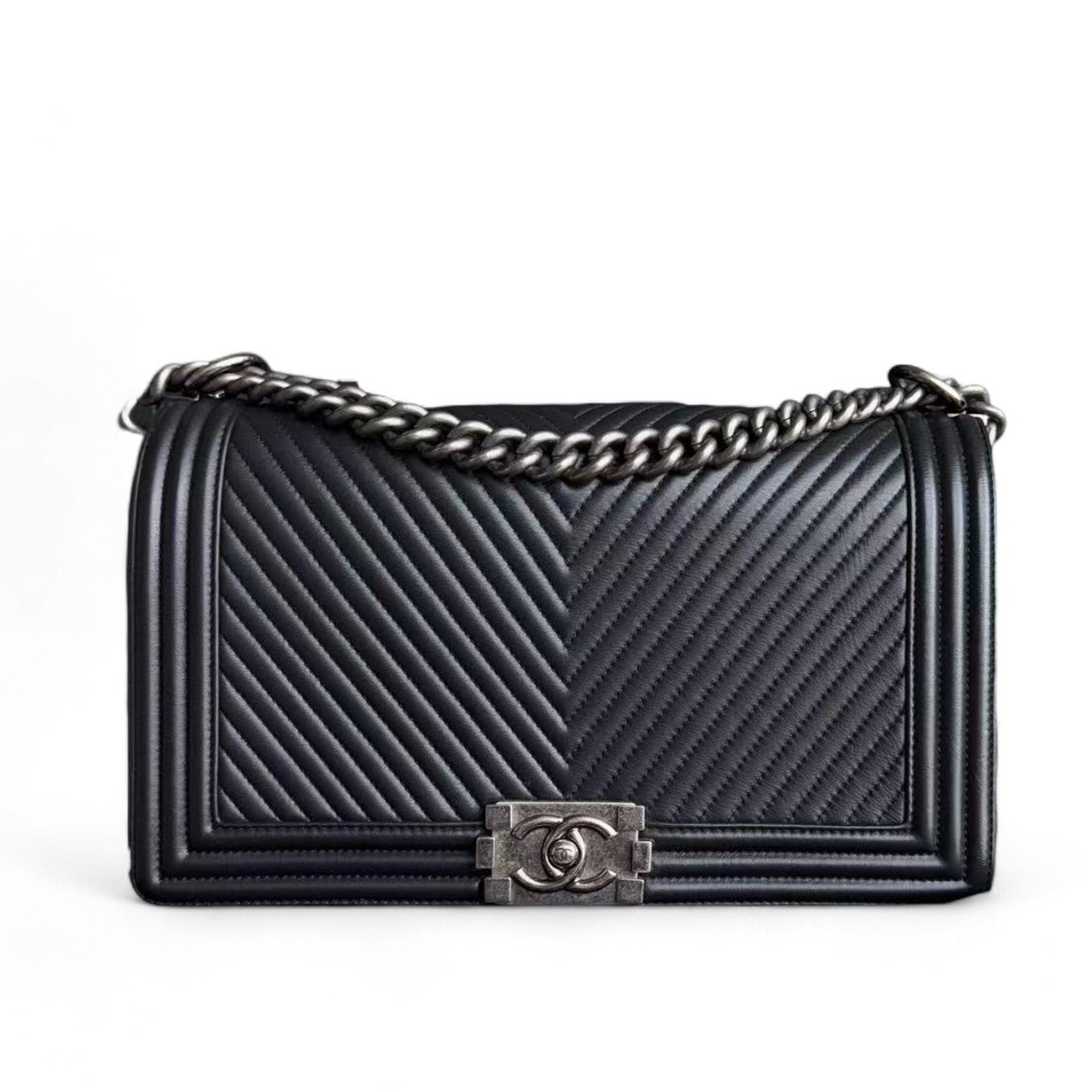 Chanel Boy Medium - 28CM Chevron Calfskin Black Ruthenium Palladium Silver Hardware Series 20