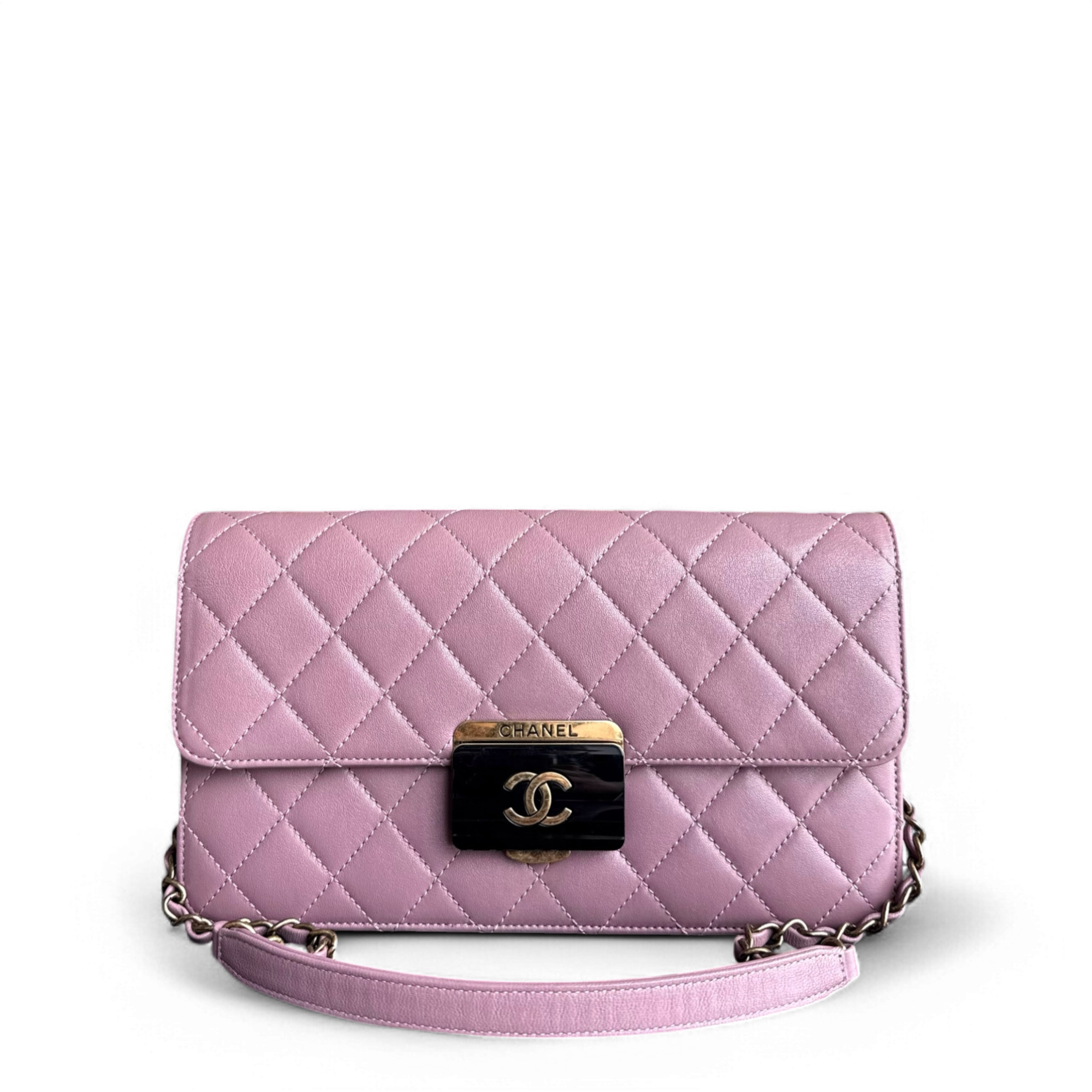 Chanel Beauty Lock Flap - 28CM Quilted Sheetskin  Pink Gold Hardware Series 22