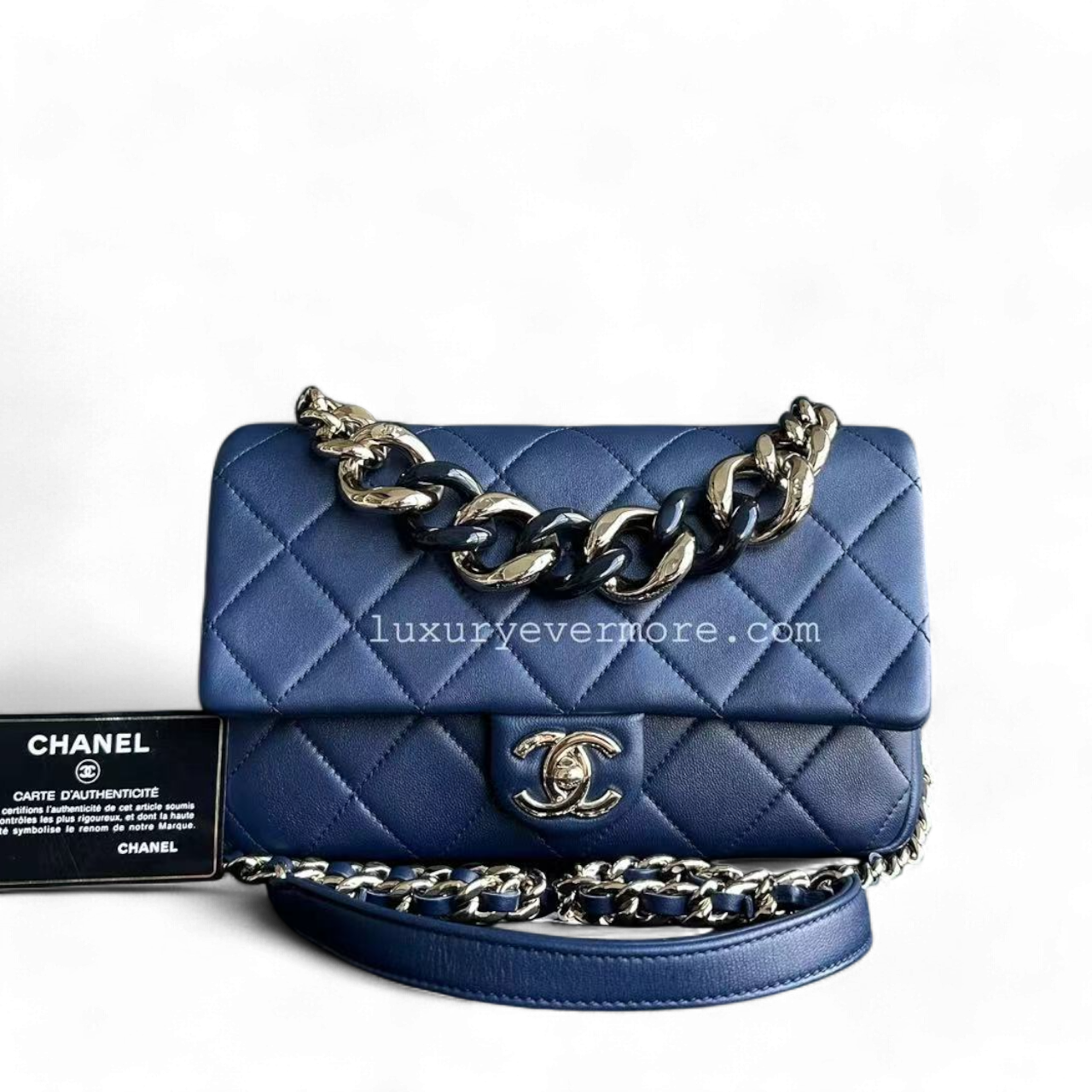 2020 Elegant Resin Chain Classic Flap Quilted Lambskin Dark Blue Two-Tone Golden Hardware No 29