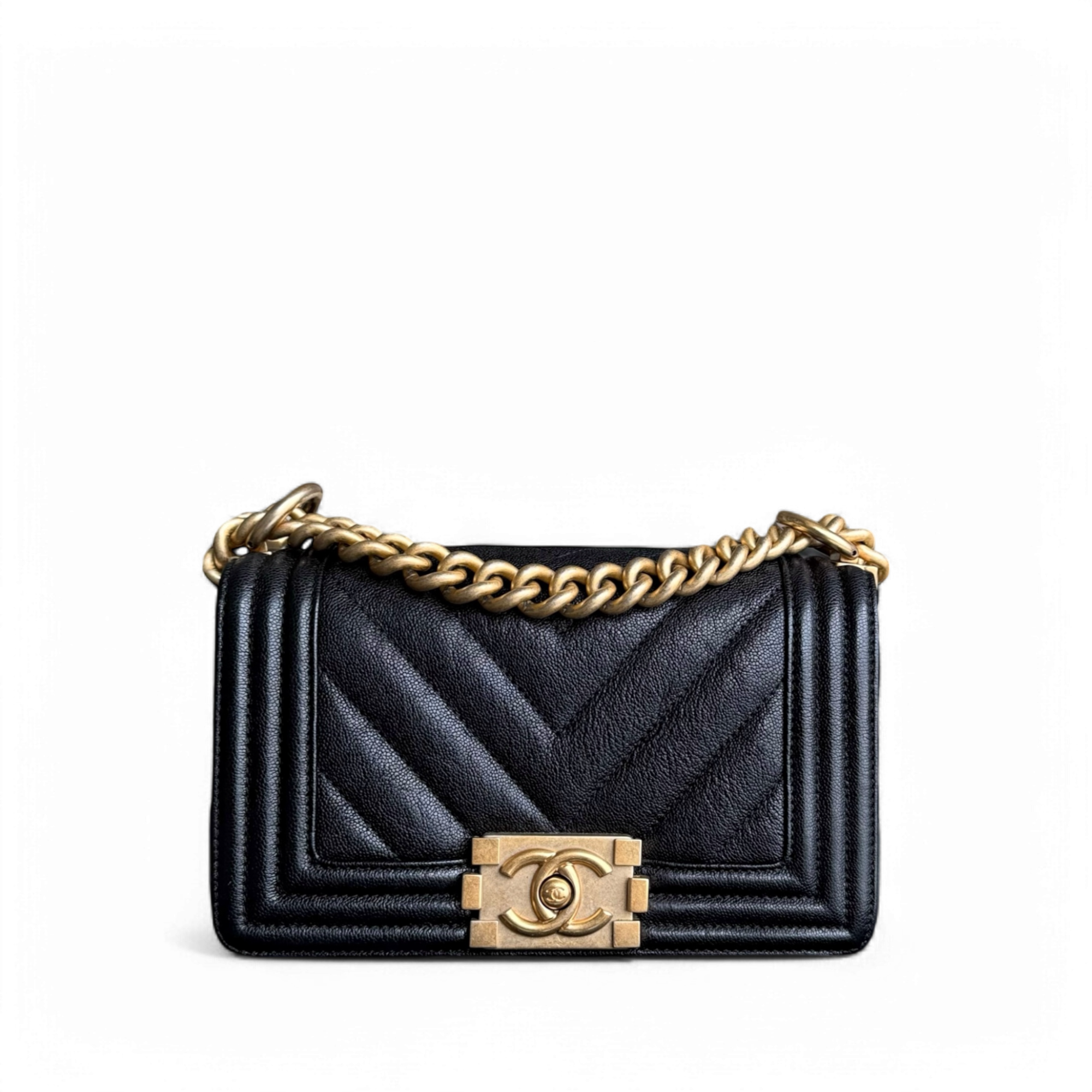 Chanel Boy Small - Caviar Chevron 20CM Black Gold Hardware