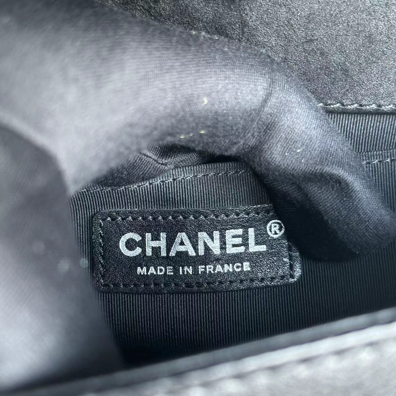 Chanel Boy Limited Edition Old Medium Quilted Grained Calfskin With Metal Edegs Black Leboy RSHW No 19