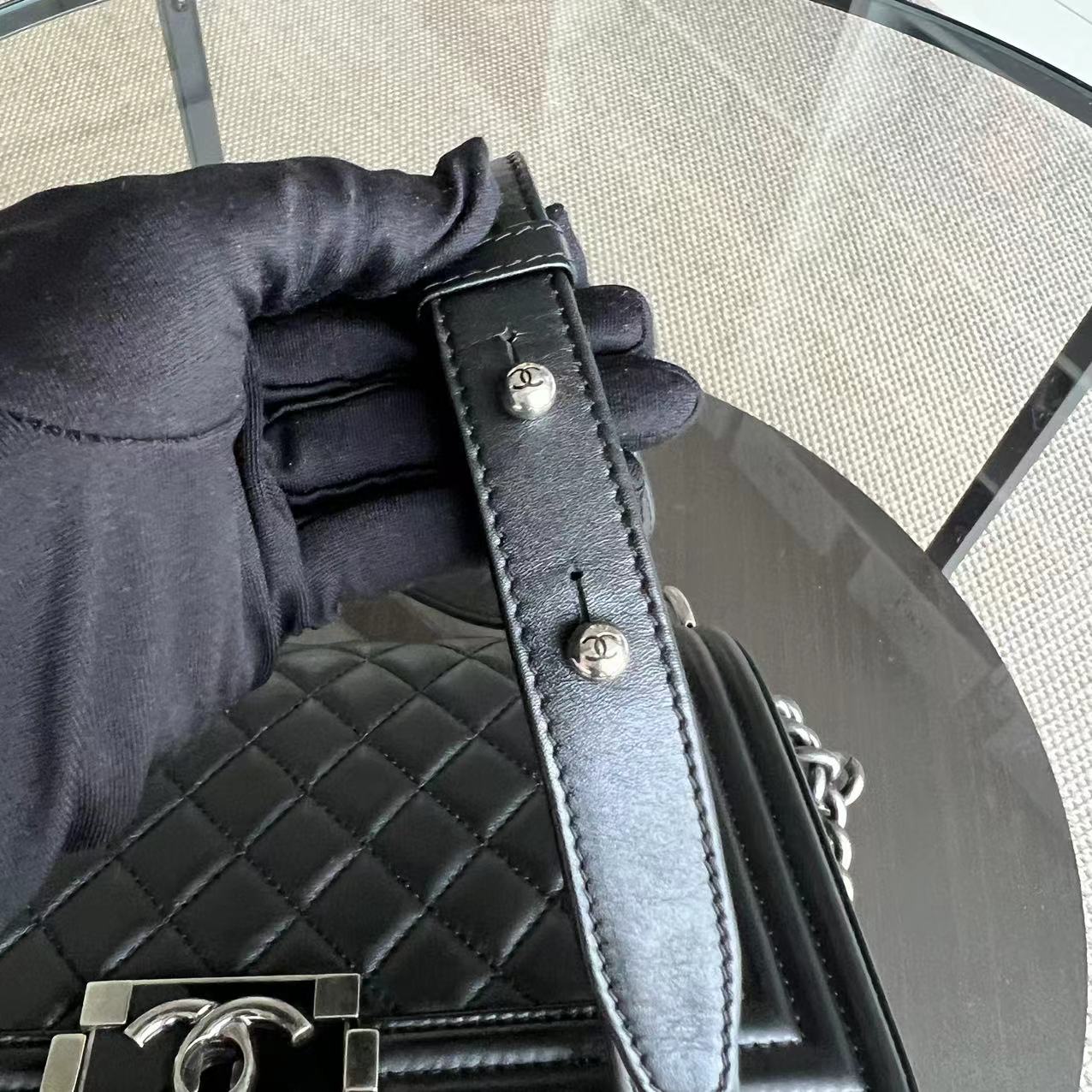 Chanel Boy Medium - 25CM Quilted Calfskin Black Silver Hardware Series 20