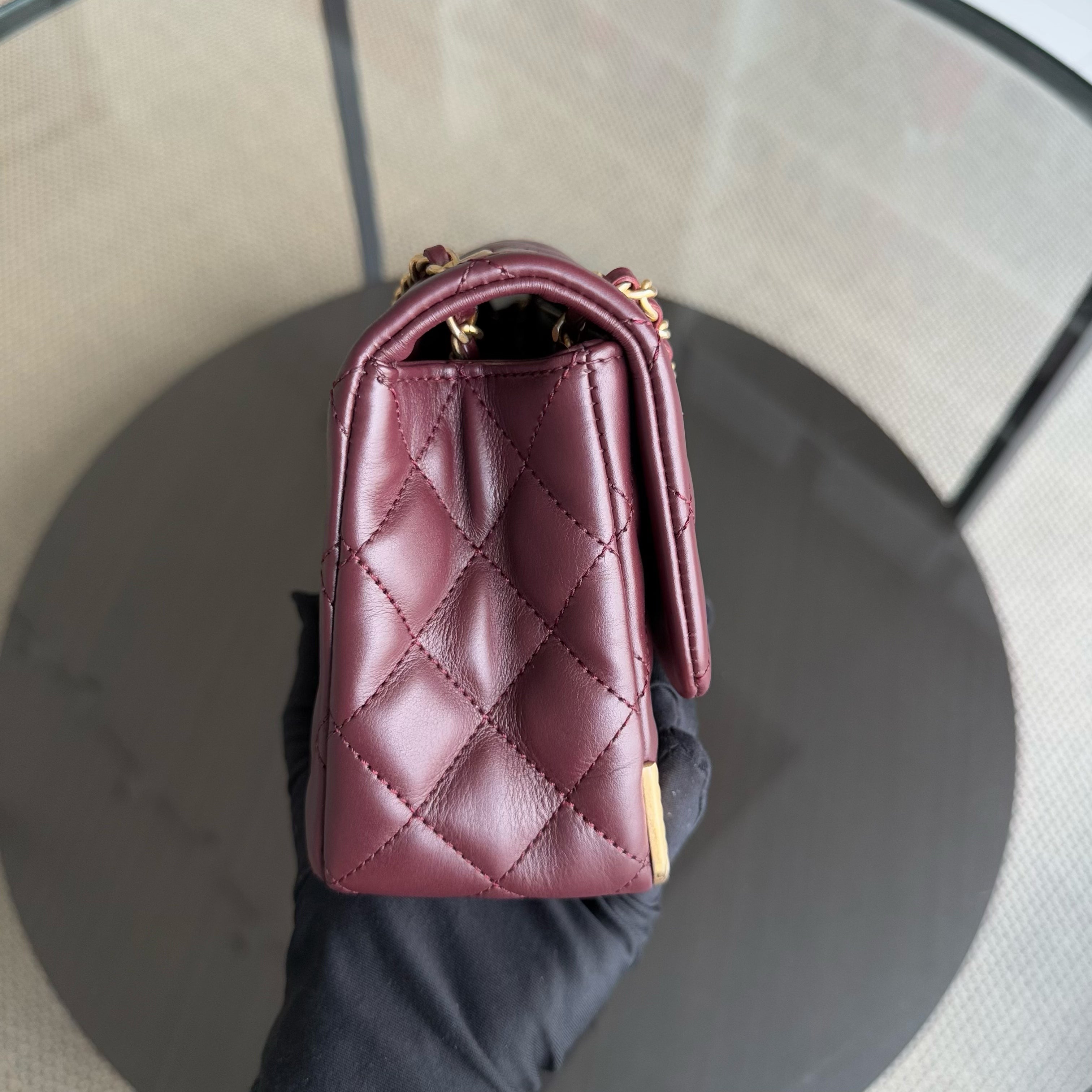 Chanel Rock The Corner Flap Small - 20CM Quilted Calfskin Burgundy Gold Hardware Series 24