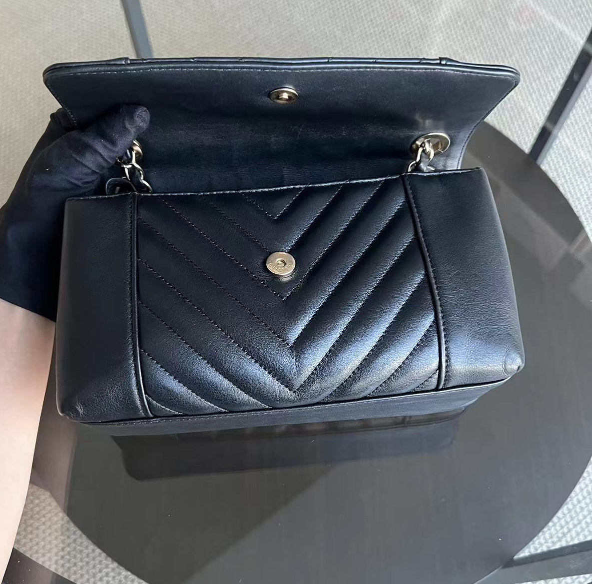 Chanel Seasonal Flap - Calfskin Quilted Small Daily Chevron Flap Black Sereis 27