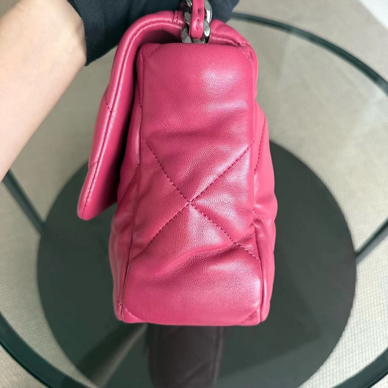 *Full Set, Microchip* Chanel 19 Bag Medium - C19 Goatskin Hot Pink Two Tone Gold Hardware