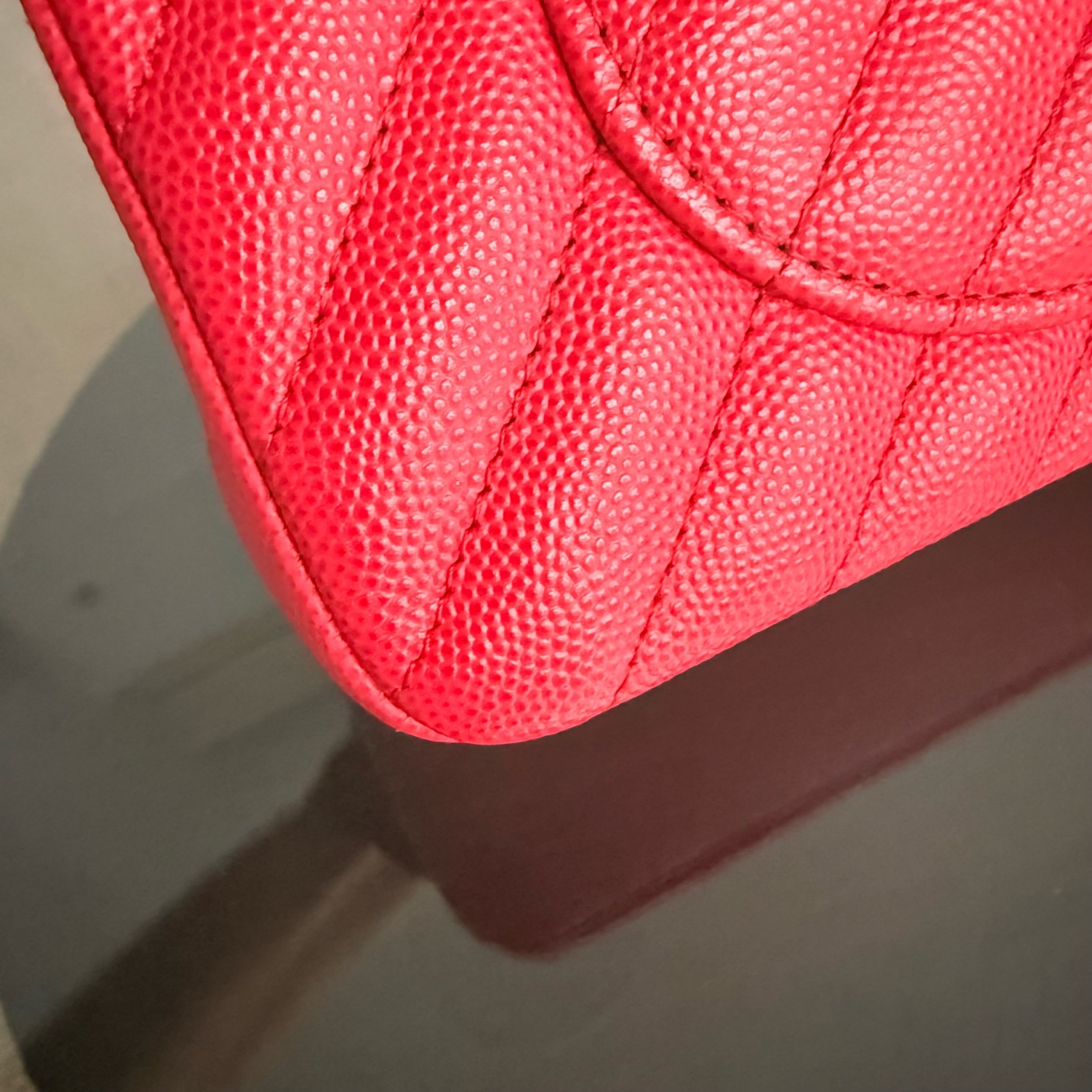 Chanel Classic Flap Small - Caviar 23CM Chevron Red Silver Hardware Series 25