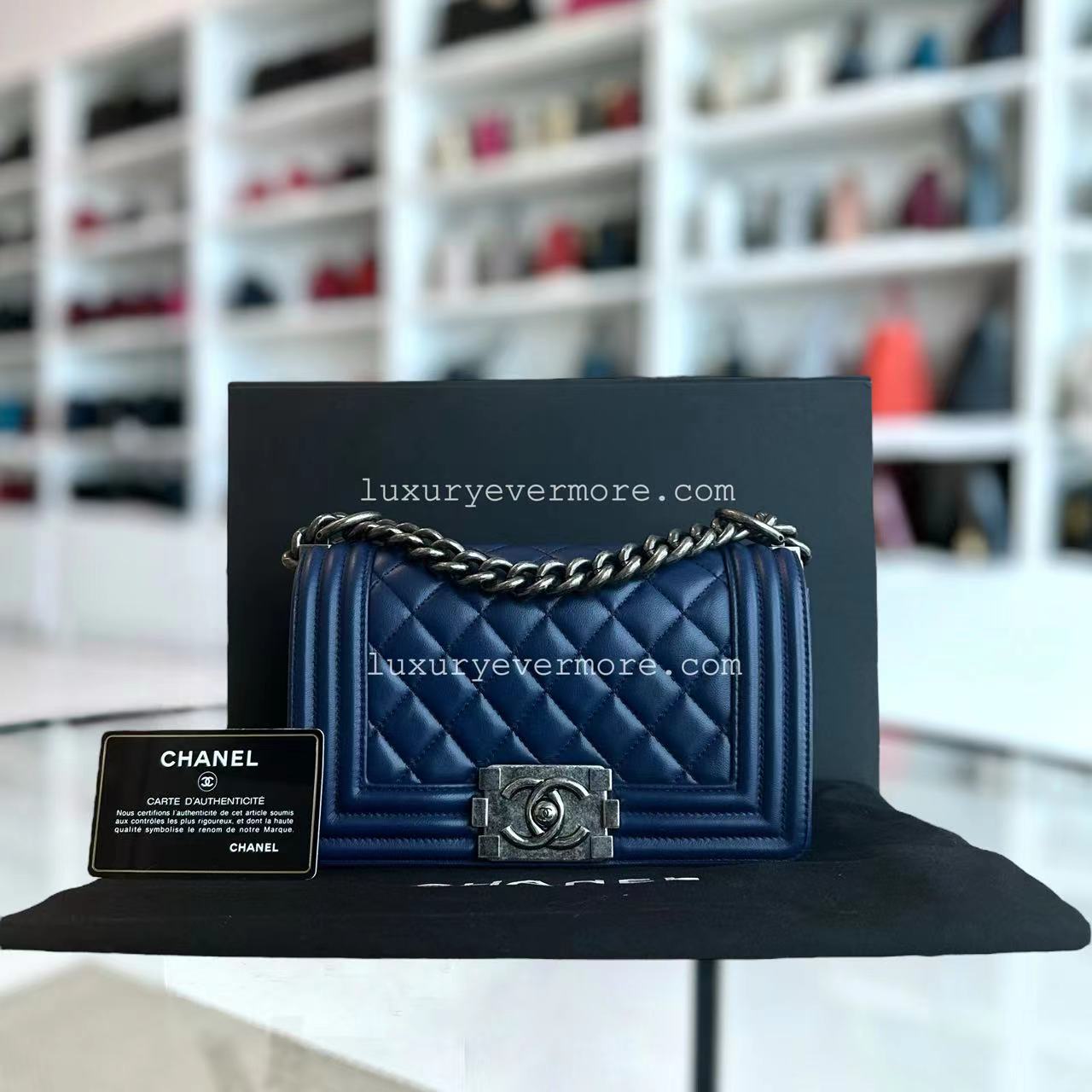 Chanel Boy Small Size Quilted Lambskin Dark Blue Ruthenium Silver Hardware Series 21