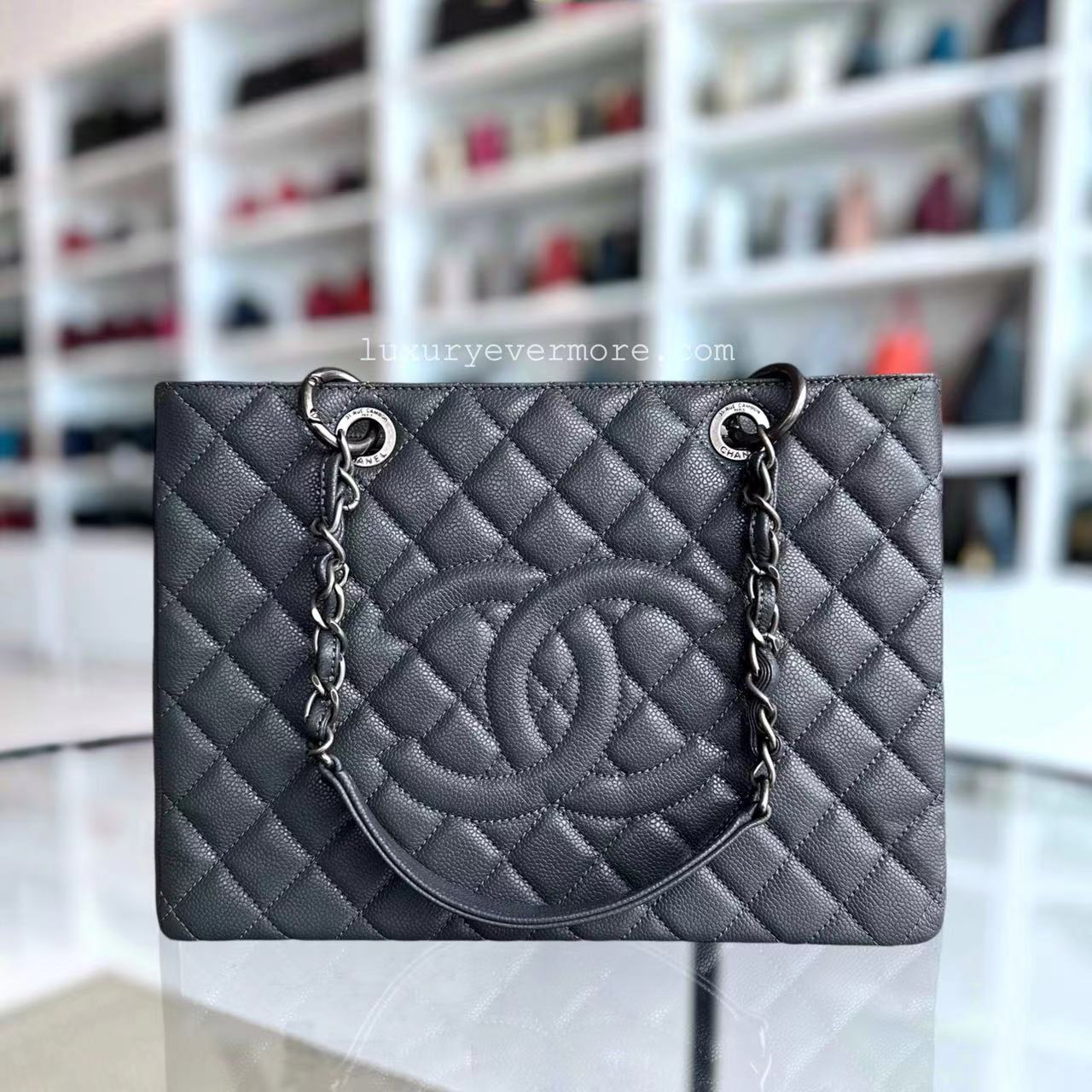 Chanel Caviar GST Grand Shopping Tote Quilted Grained Calfskin Grey Silver Hardware Series 13