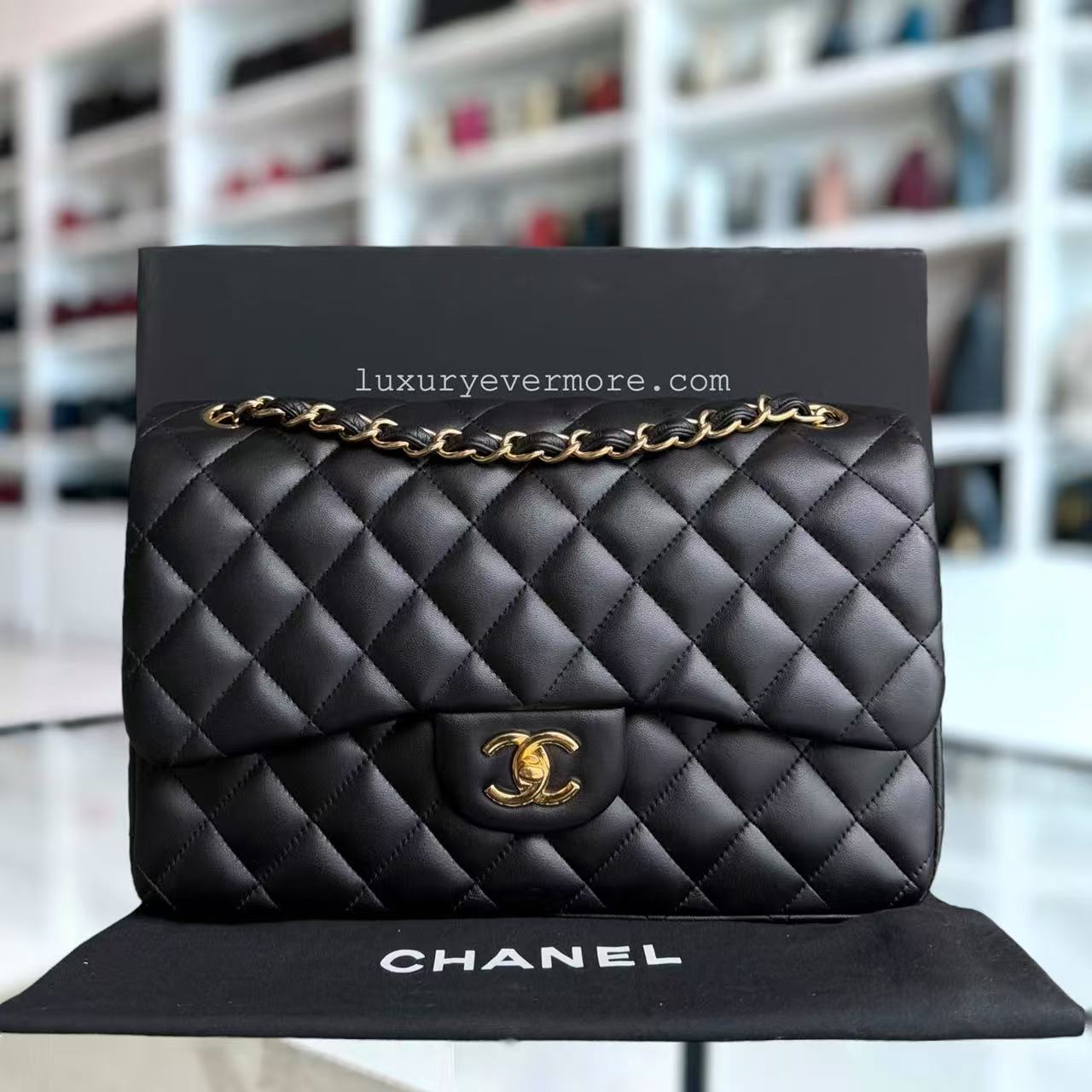 Chanel Classic Flap Jumbo - Double Flap 30CM Lambskin Quilted Black Gold Hardware Series 14