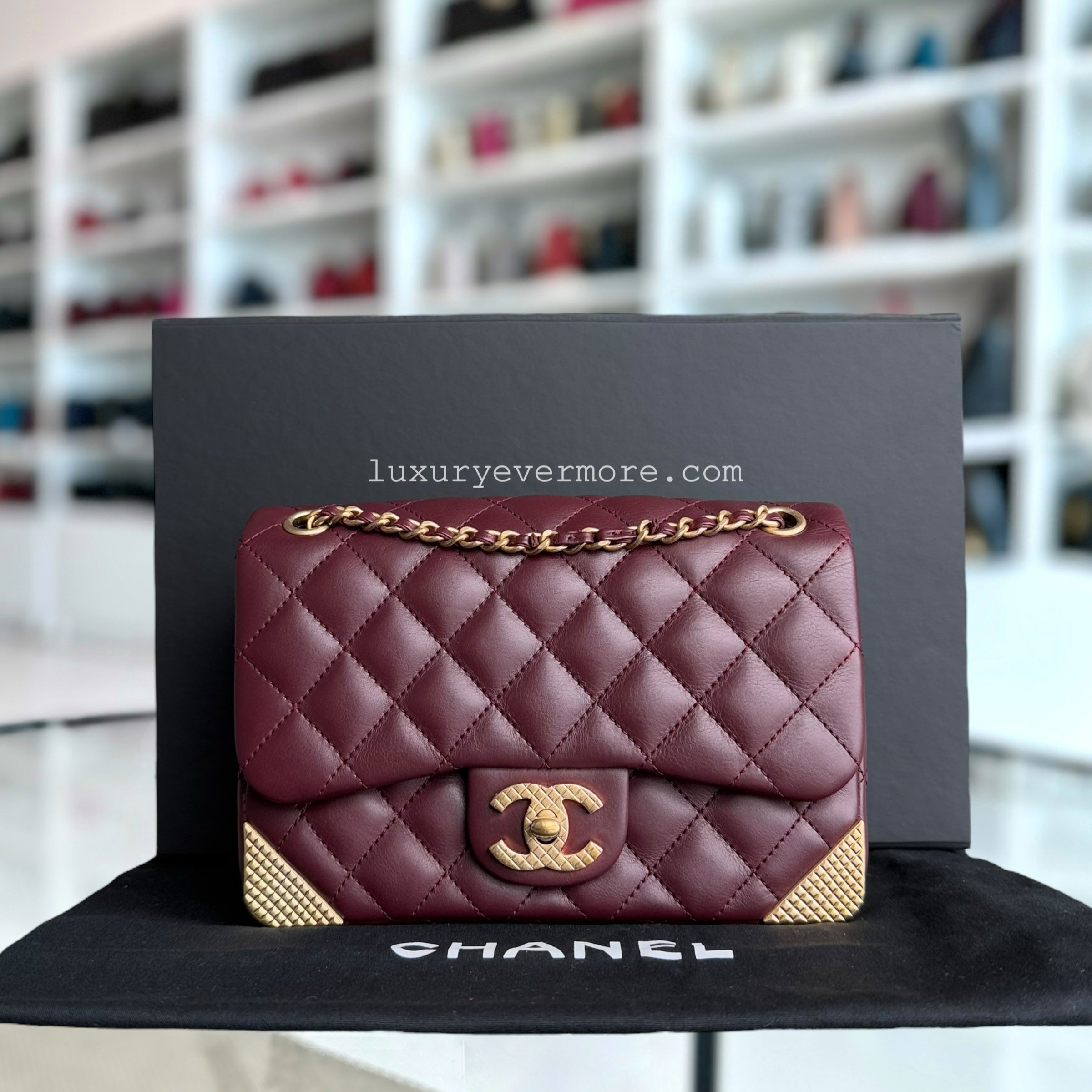 Chanel Rock The Corner Flap Small - 20CM Quilted Calfskin Burgundy Gold Hardware Series 24