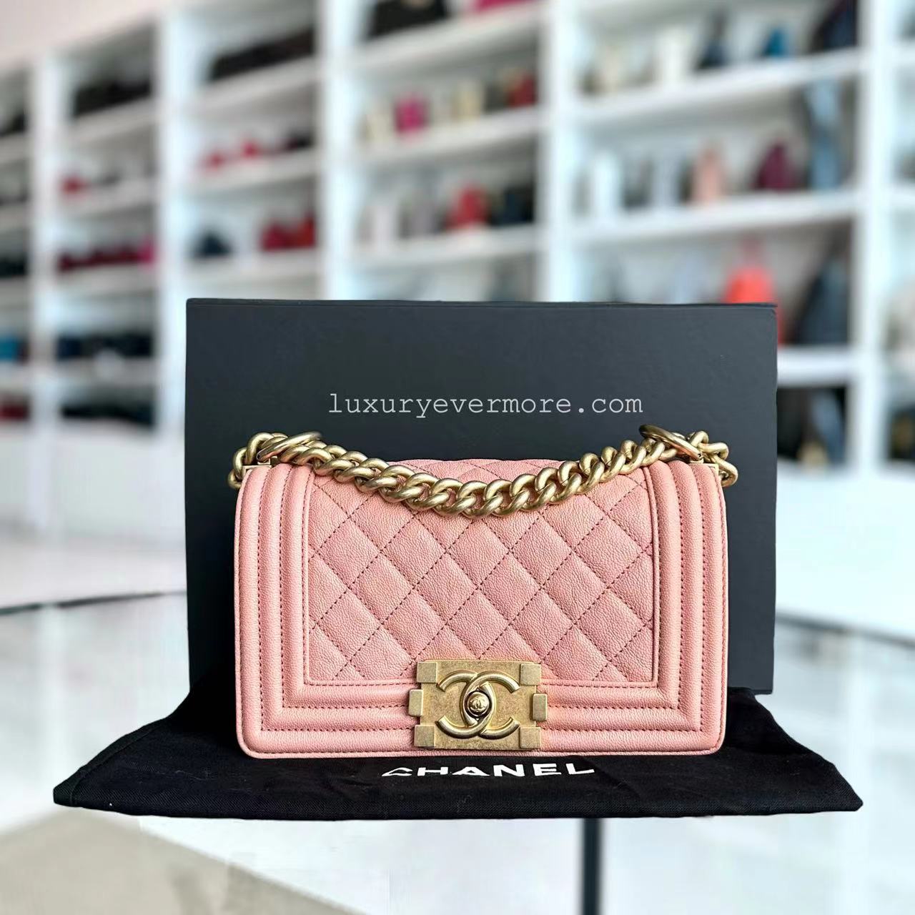 Caviar Boy Small 20CM Quilted Grained Calfskin Pink Leboy Golden Hardware Series 27