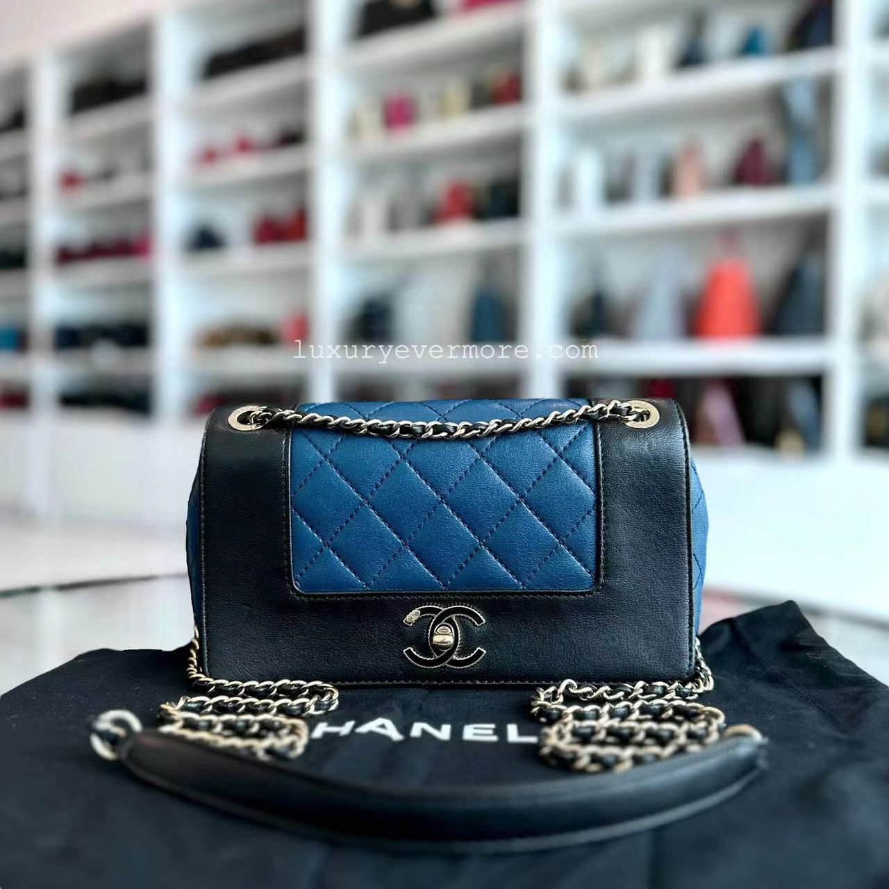 Chanel Seasonal Flap Mademoiselle Small 20CM Calfskin Two-Tone Black Blue Golden Hardware Series 23