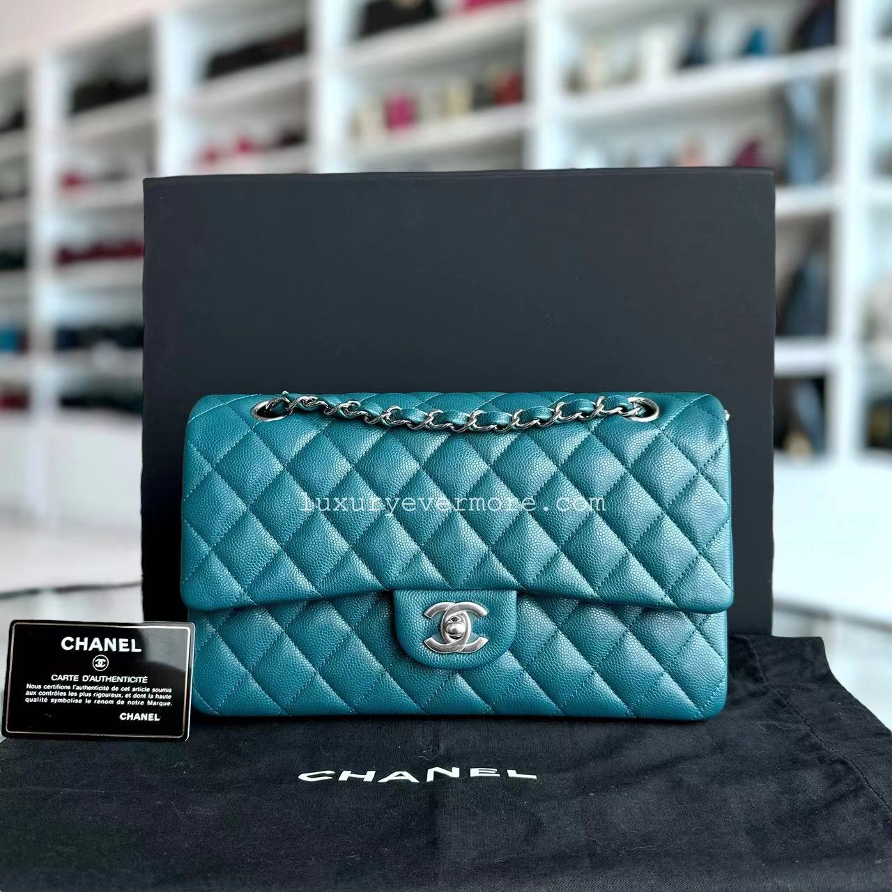 *Unused* Chanel Caviar Medium Classic Flap Quilted Calfskin Green Blue SHW No 26