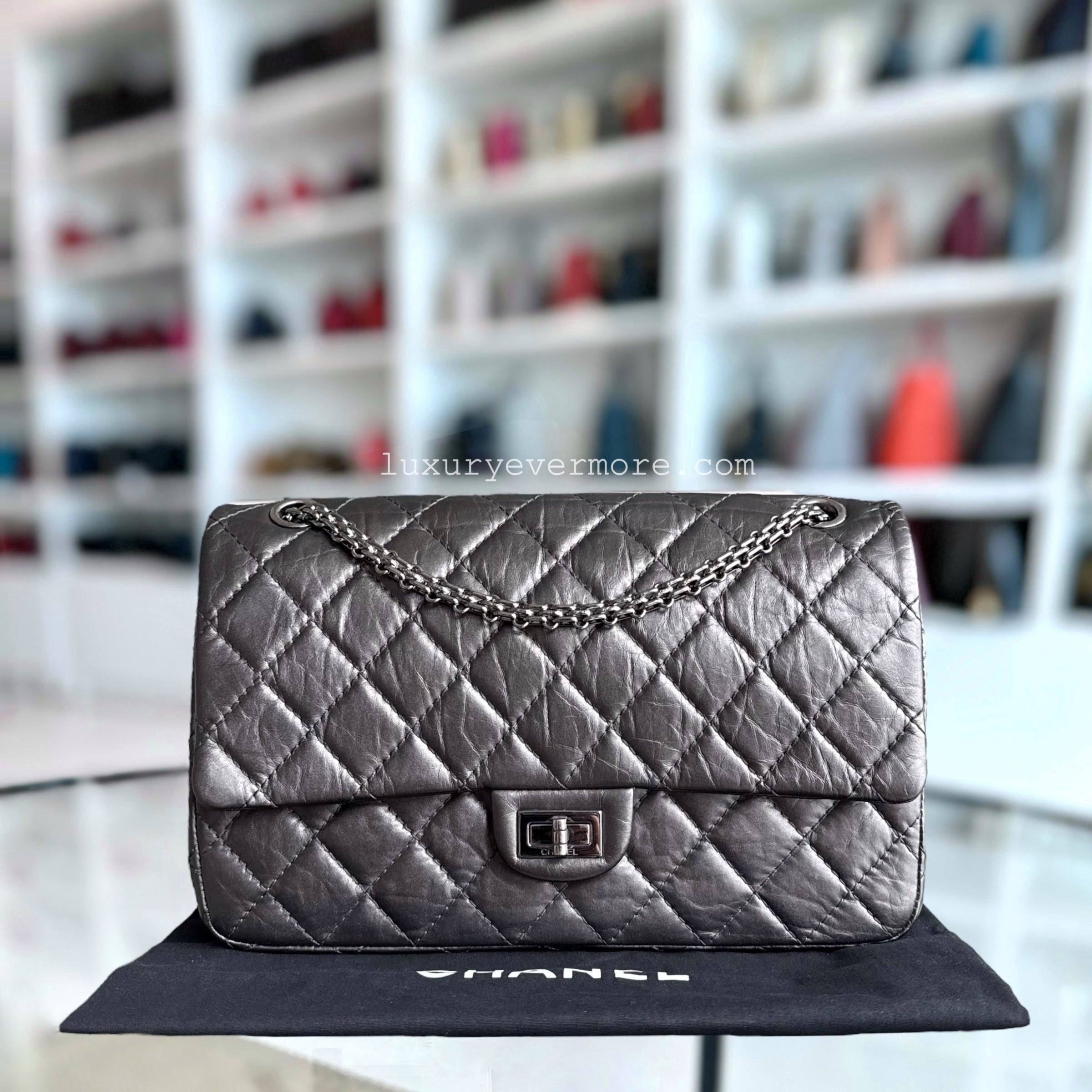 Chanel 2.55 Reissue 226 - Quilted Calfskin Noir Metal Silver Hardware Series 15