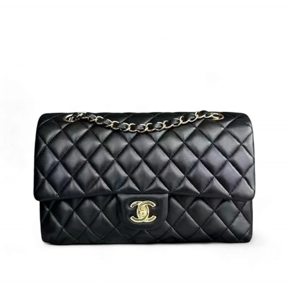 Chanel Classic Flap Medium - Quilted Lambskin Black Golden Hardware