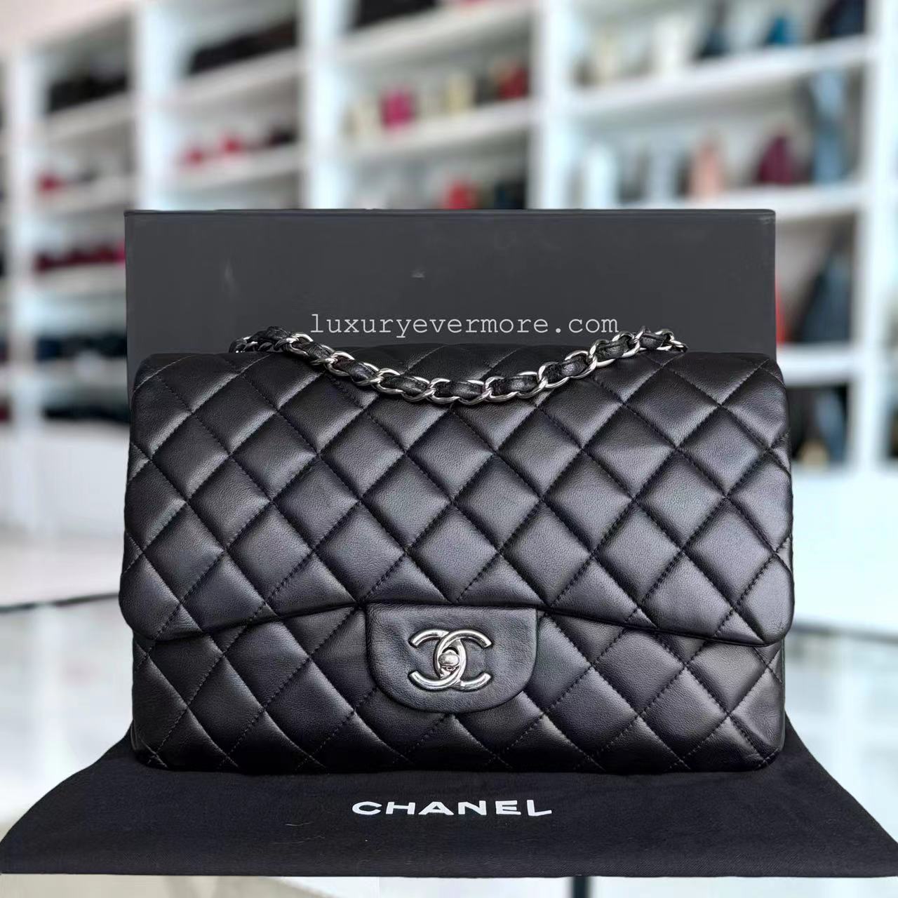 Chanel Classic Flap Jumbo - Single Flap Quilted Lambskin 30CM Black Silver Hardware Series 13