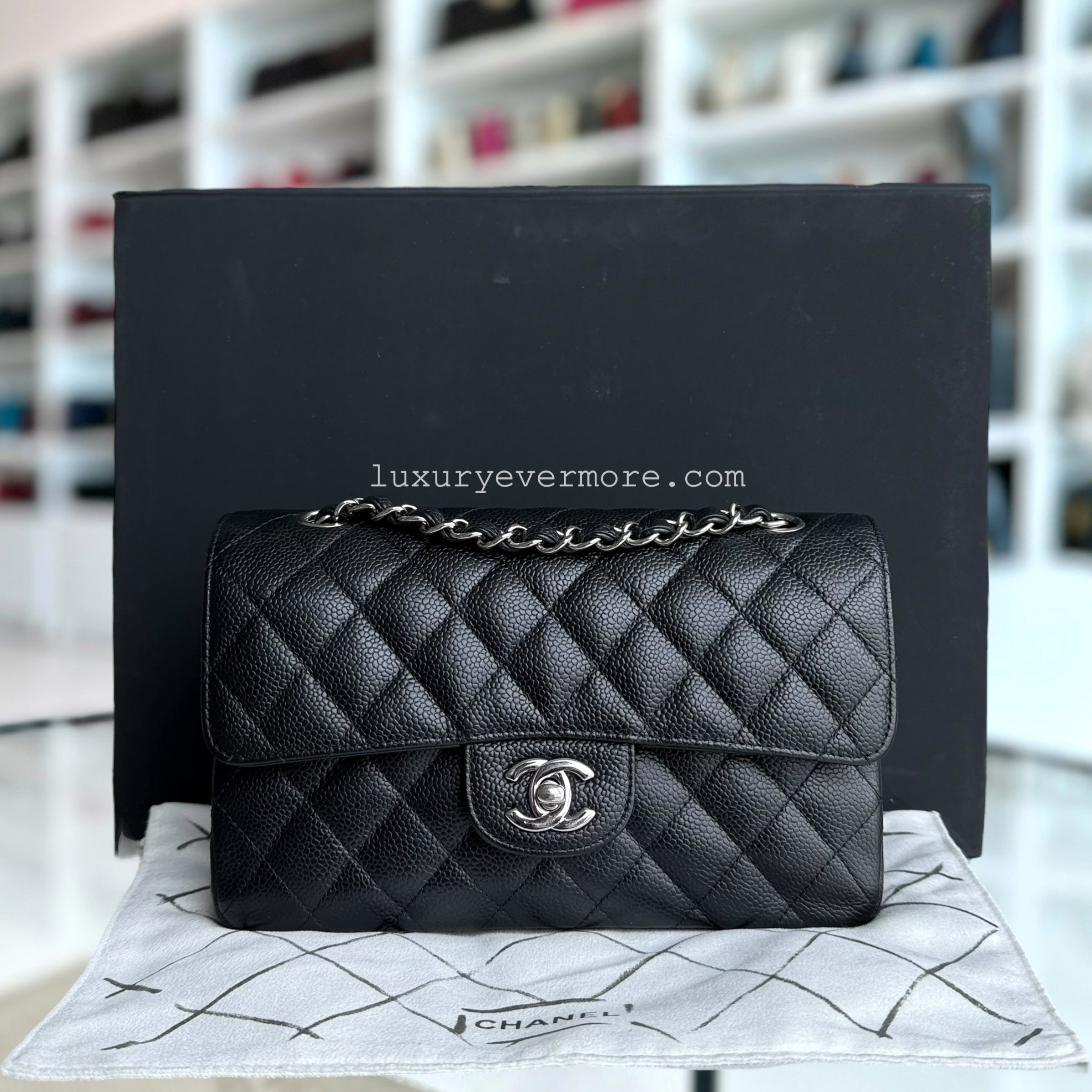 Chanel Classic Flap Small - Caviar 23CM Quilted Black Silver Hardware Series 15