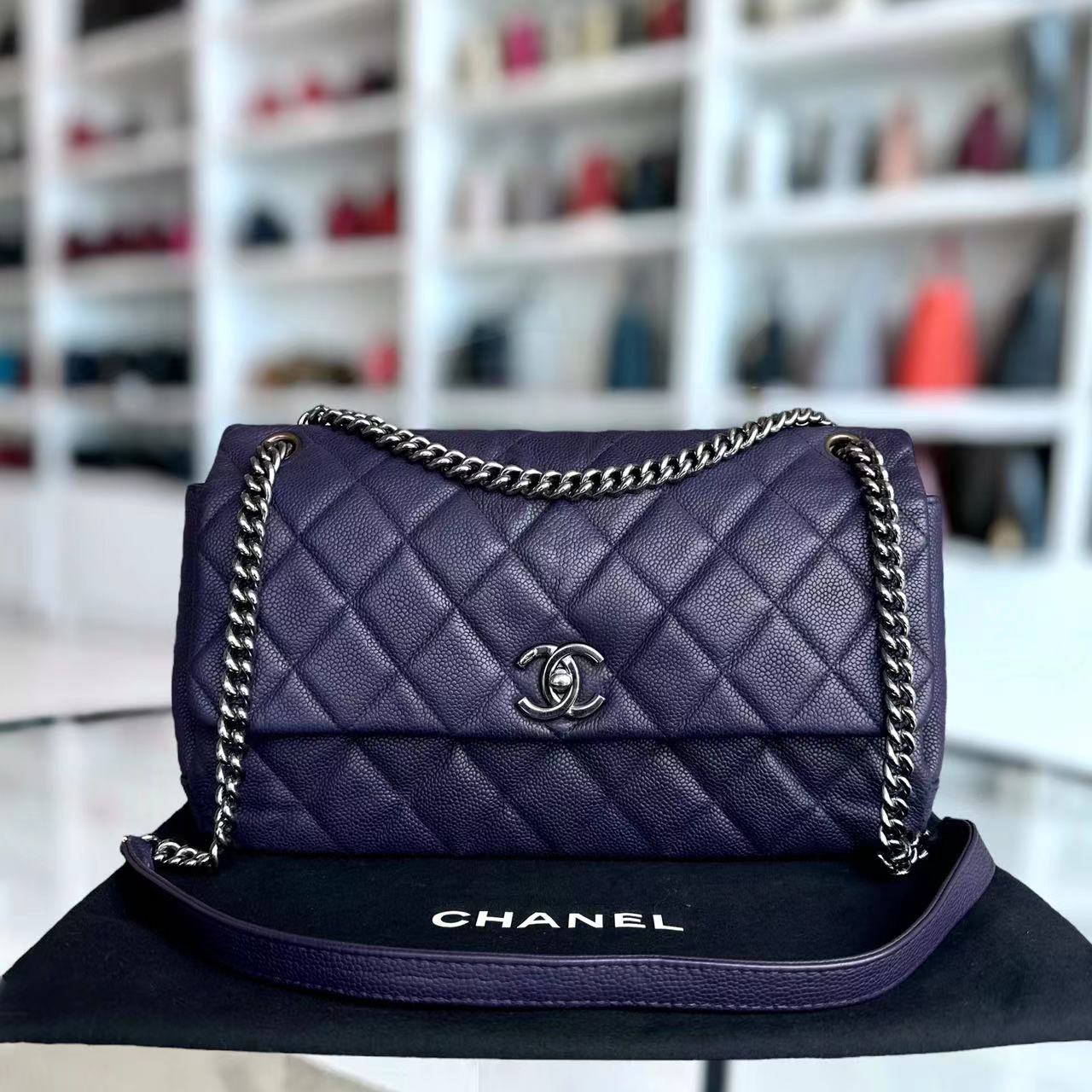 Chanel Caviar Quilted Jumbo Matelasse Seasonal Flap Quilted Calfskin SHW No 16