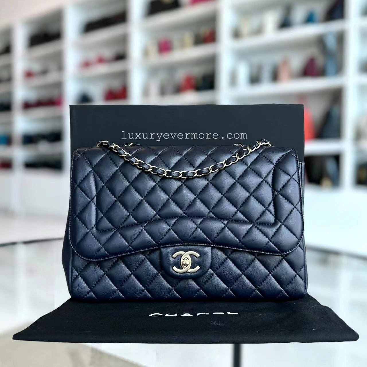 Chic Flap Jumbo Mademoiselle Quilted Lambskin Dark Blue Golden Hardware Series 21