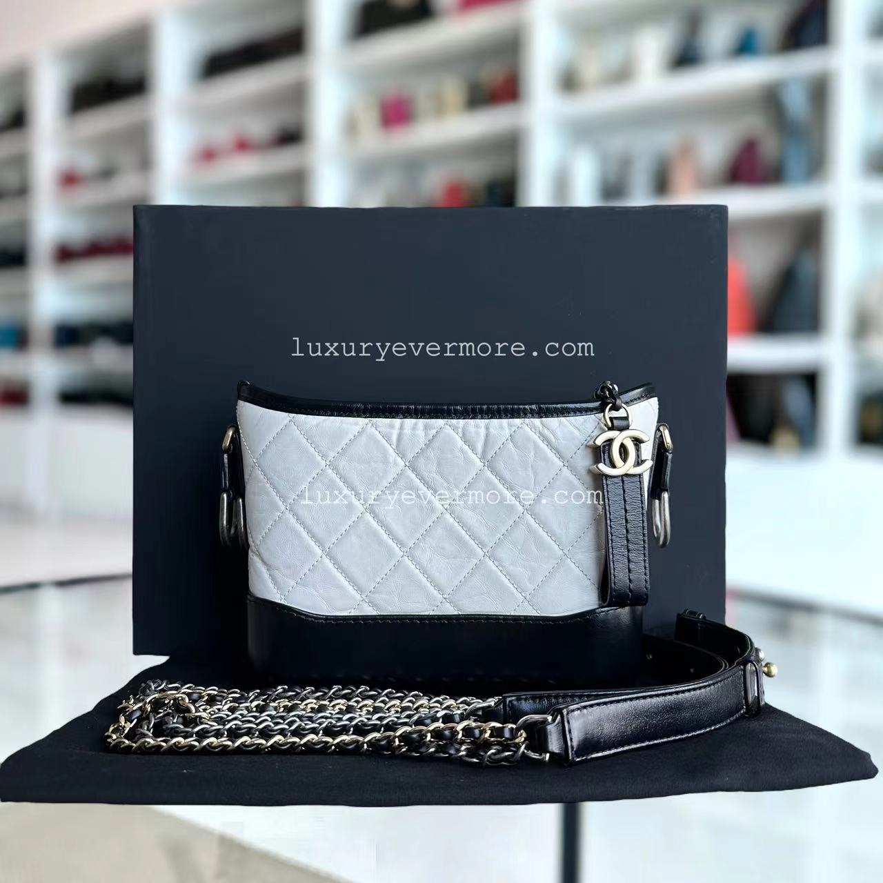 Gabrielle Small 20CM Quilted Calfskin White Black Two-Tone Hardware