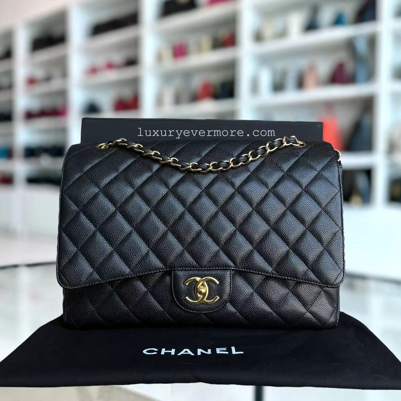 Chanel Maxi Classic Flap Bag Caviar 33CM Quilted Black Golden Hardware Series 16