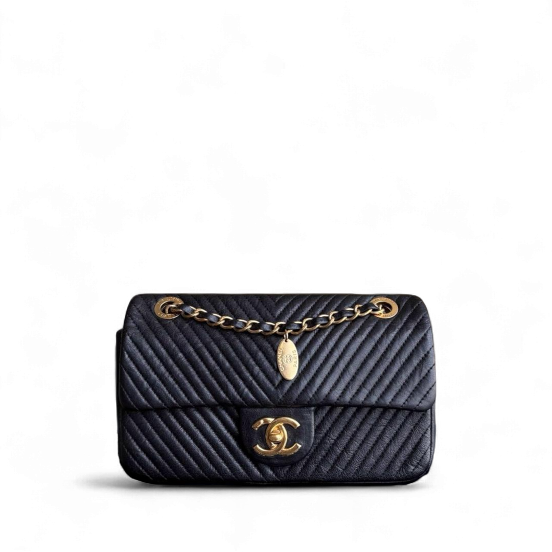Chanel Seasonal Flap Small - 23CM Surpique CC Herringbone Medallion Flap Chevron Goatskin Black Gold Hardware Series 20