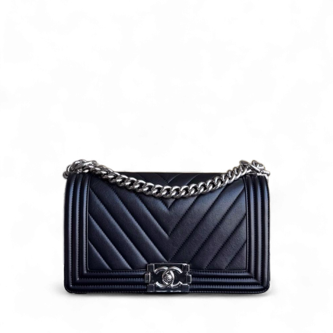 Chanel Boy Medium - Chevron Calfskin 25CM Black Silver Hardware Series 22