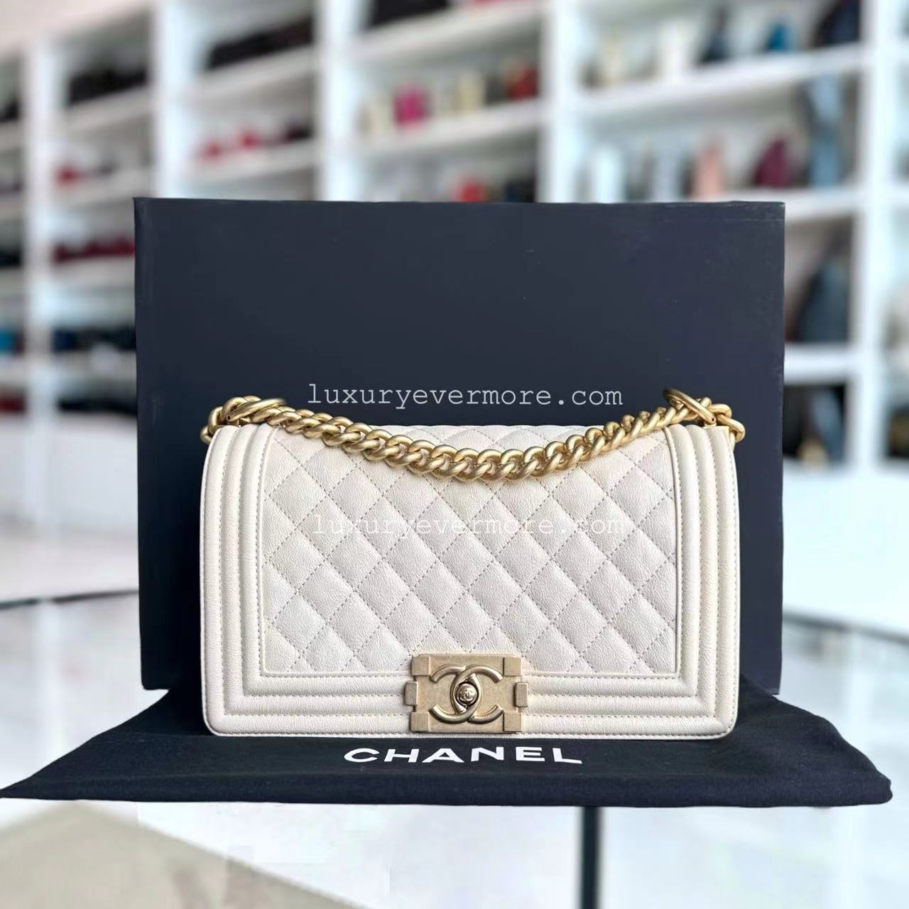 Caviar Boy Medium 25CM Quilted White Golden Hardware Series 26