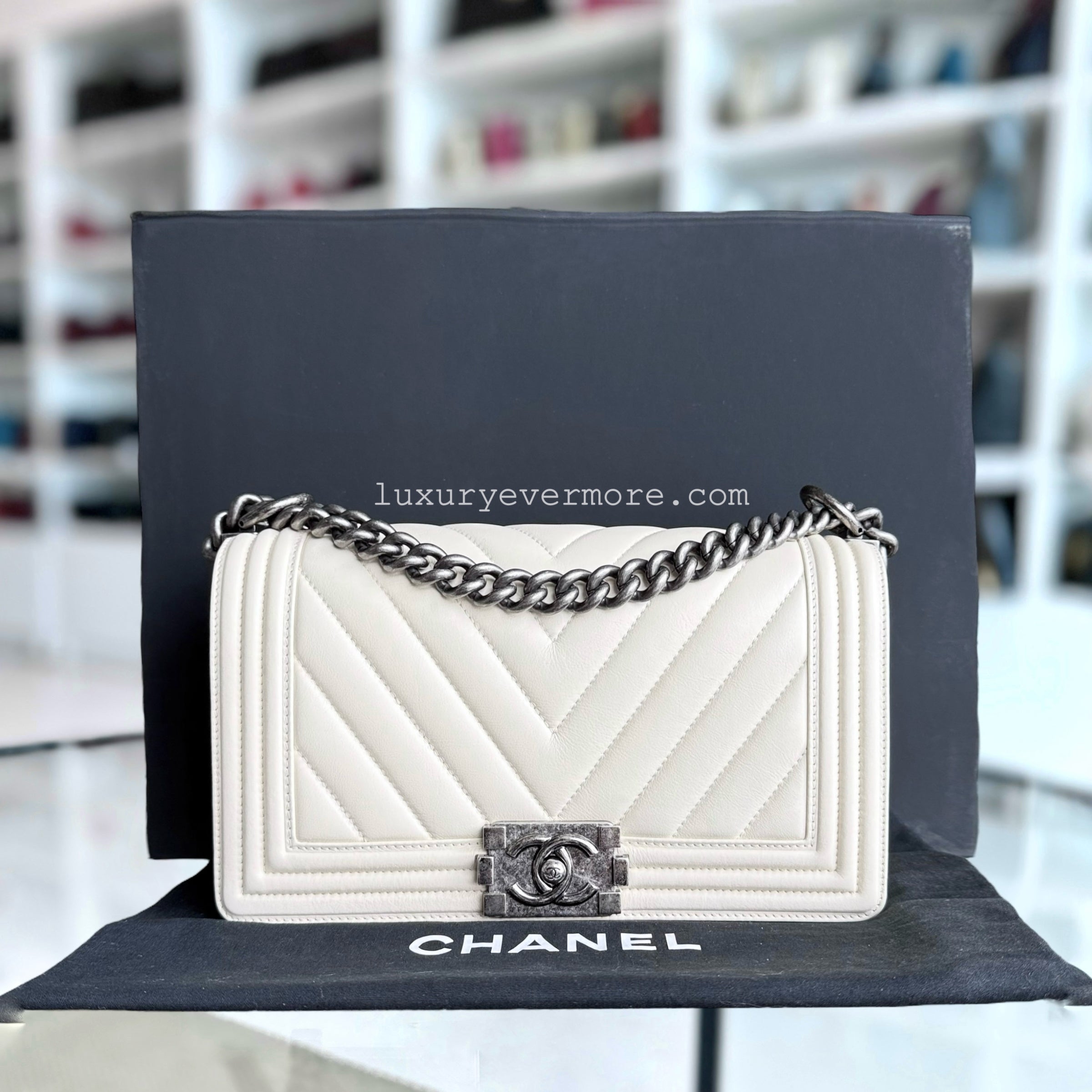 Chanel Boy Medium - 25CM Chevron Calfskin Cream White Ruthenium Silver Hardware Series 20