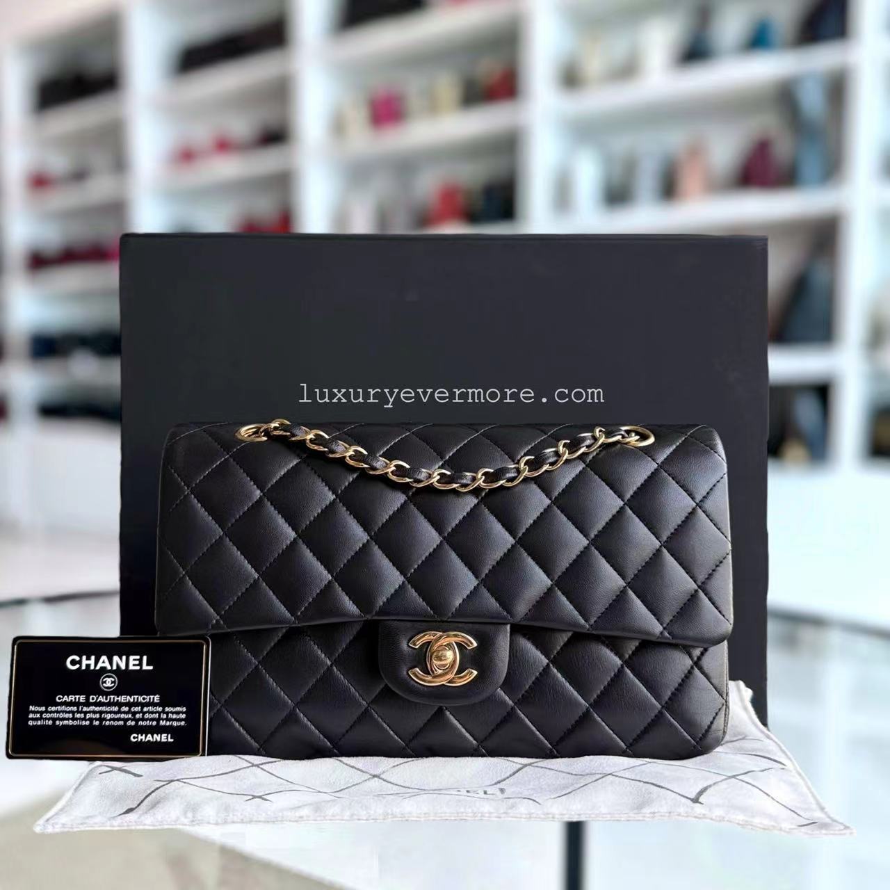 Chanel Classic Flap Medium - Lambskin 25CM Quilted Black Gold Hardware Series 15