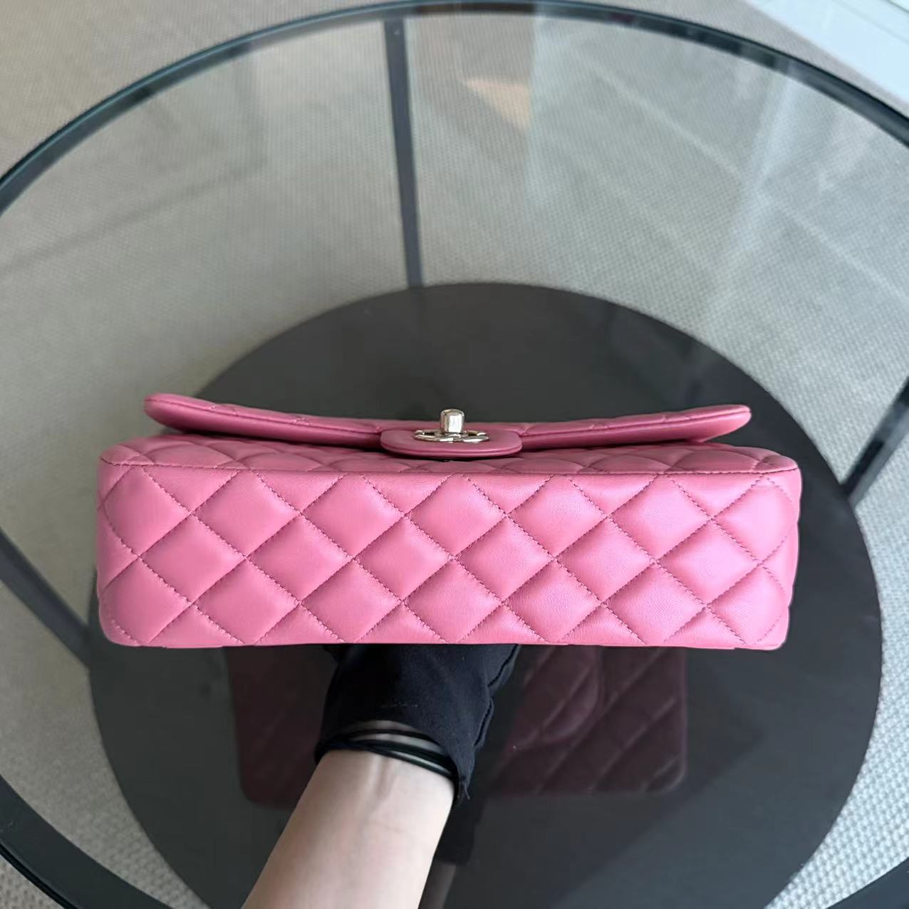 Chanel Classic Flap Medium - Valentine 25CM Single Flap Quilted Lambskin Sakura Pink Gold Hardware Series 19