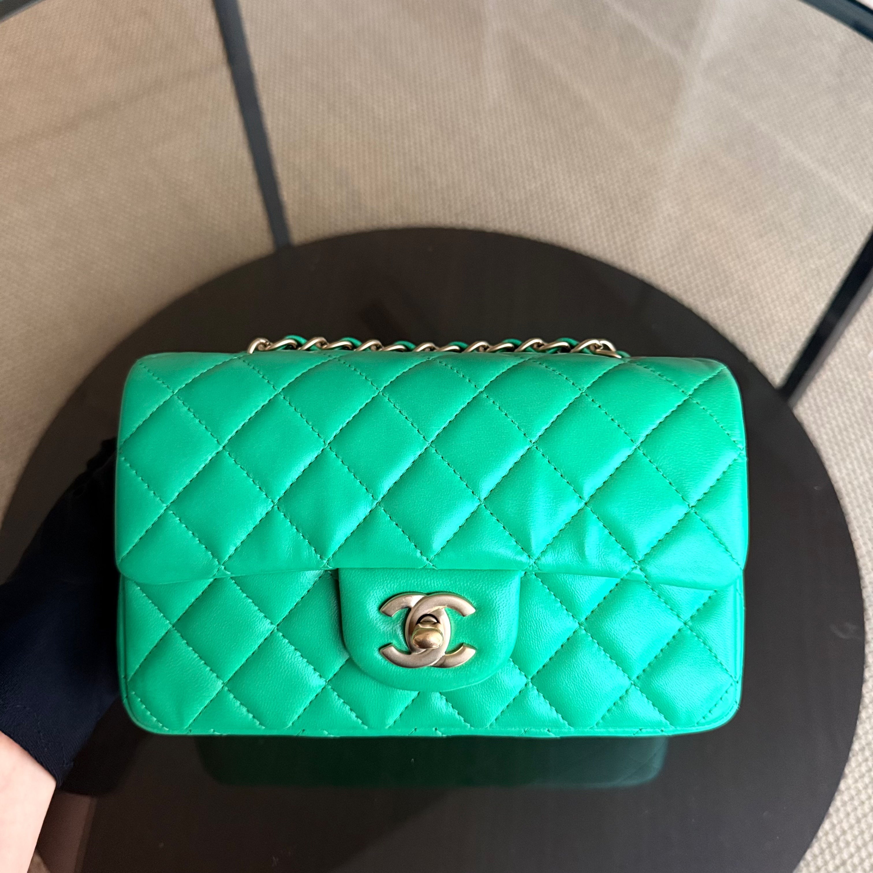 Chanel Classic Flap Mini - 20CM Quilted Lambskin Green Gold Hardware Series 18