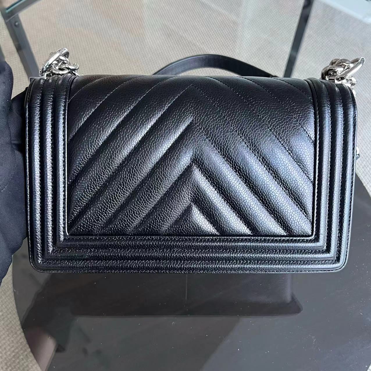 *2020 Receipt* Chanel Caviar Boy Old Medium 25CM Chevron Black Silver Hardware Series 29 - Luxury Evermore