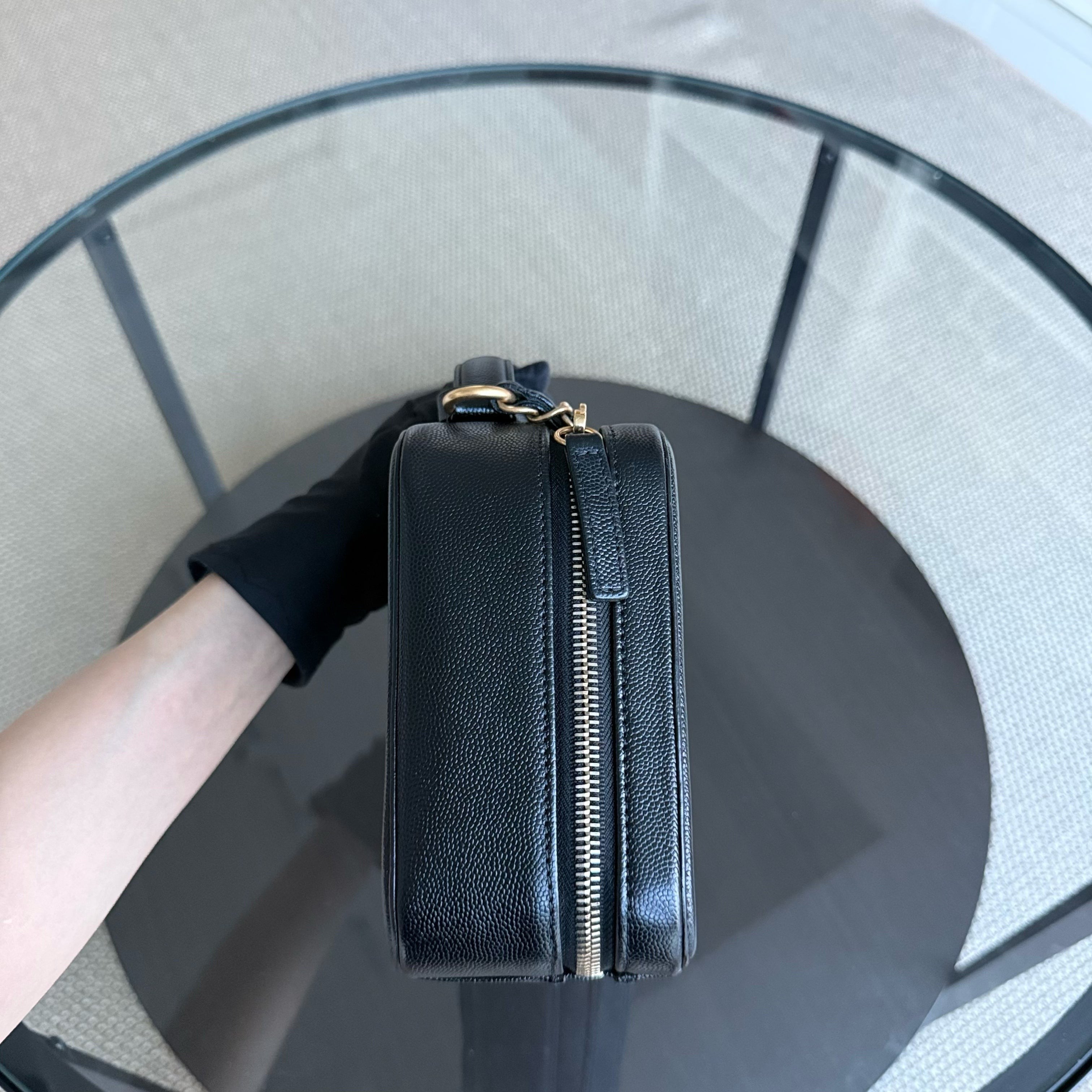 Chanel Filigree Vanity Case Medium - Caviar Quilted Grained Calfskin Black Gold Hardware