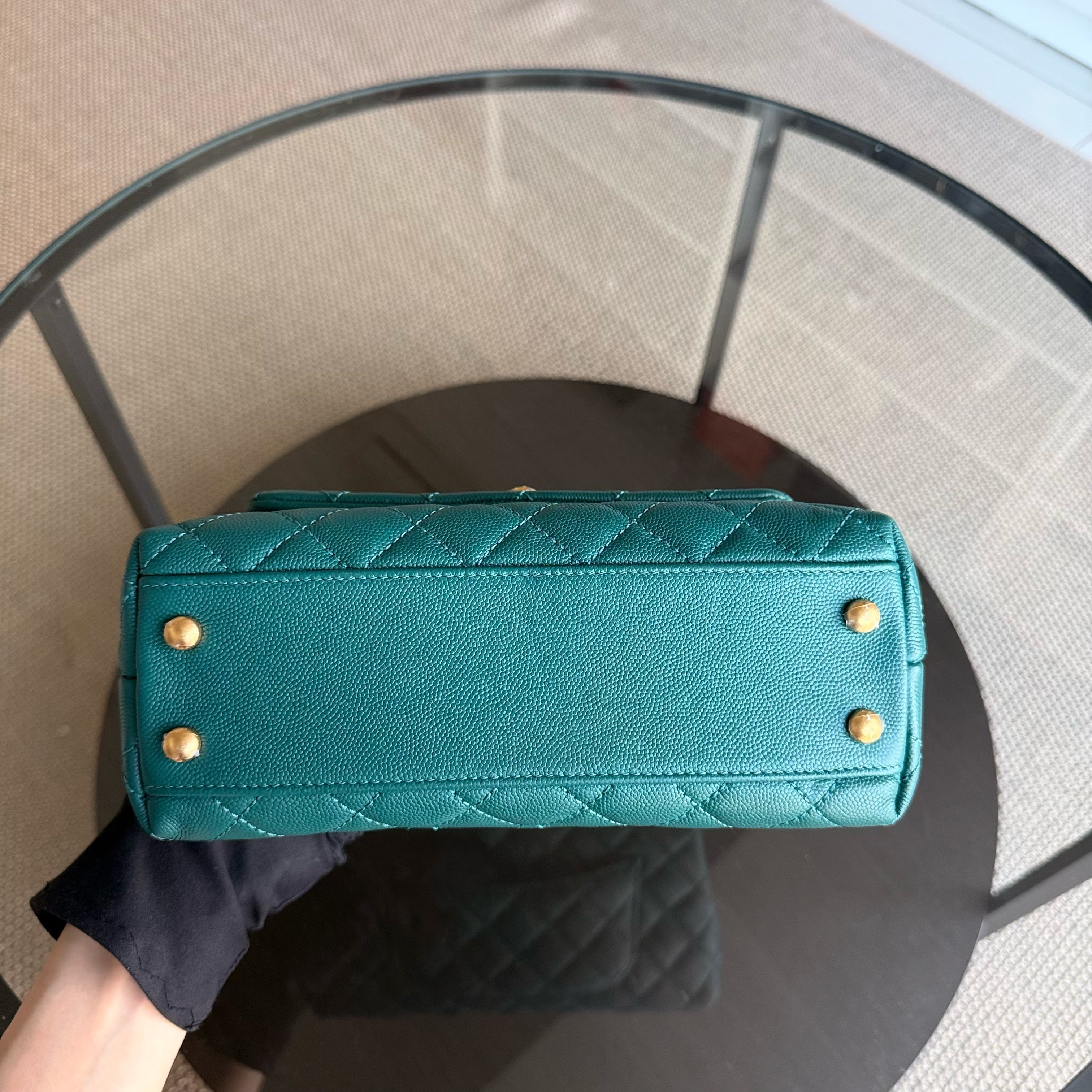 Chanel Coco Handle Small - Caviar Quilted Grained Calfskin Green Gold Hardware Series 27