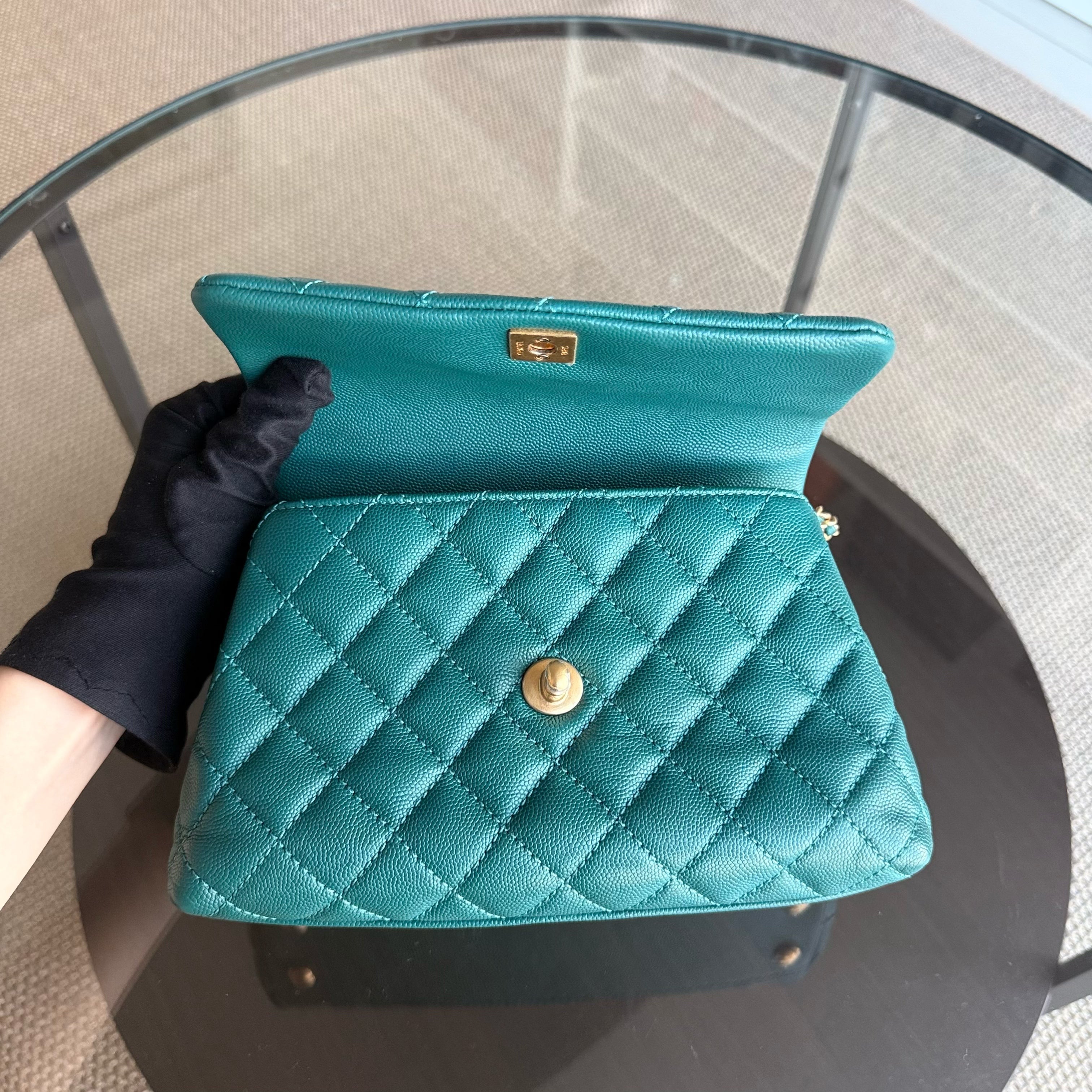 Chanel Coco Handle Small - Caviar Quilted Grained Calfskin Green Gold Hardware Series 27