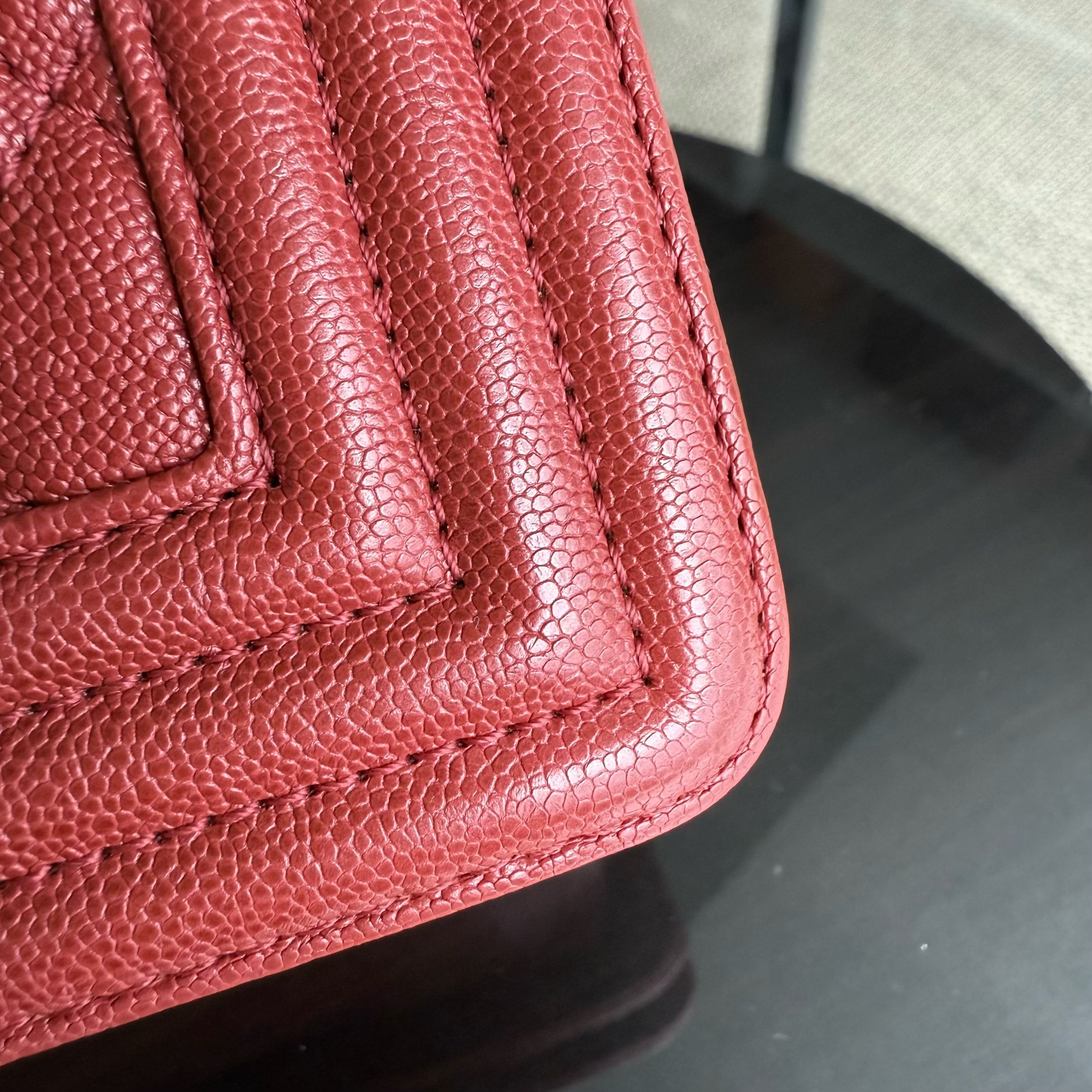Chanel Boy Medium - Caviar 25CM Quilted Grained Calfskin Red Gold Hardware Series 26