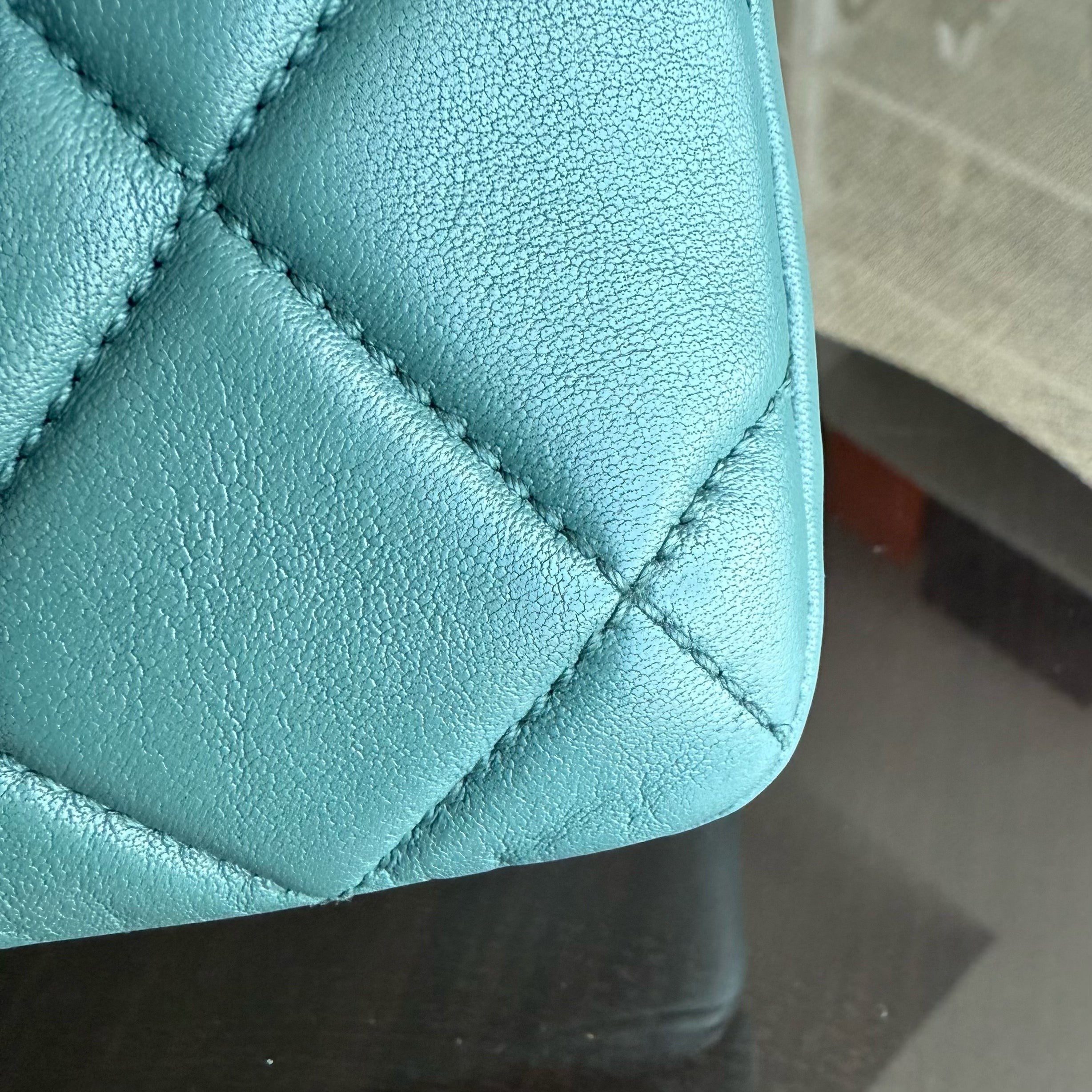 Chanel Trendy CC Small - Quilted Lambskin Green Gold Hardware Series 26