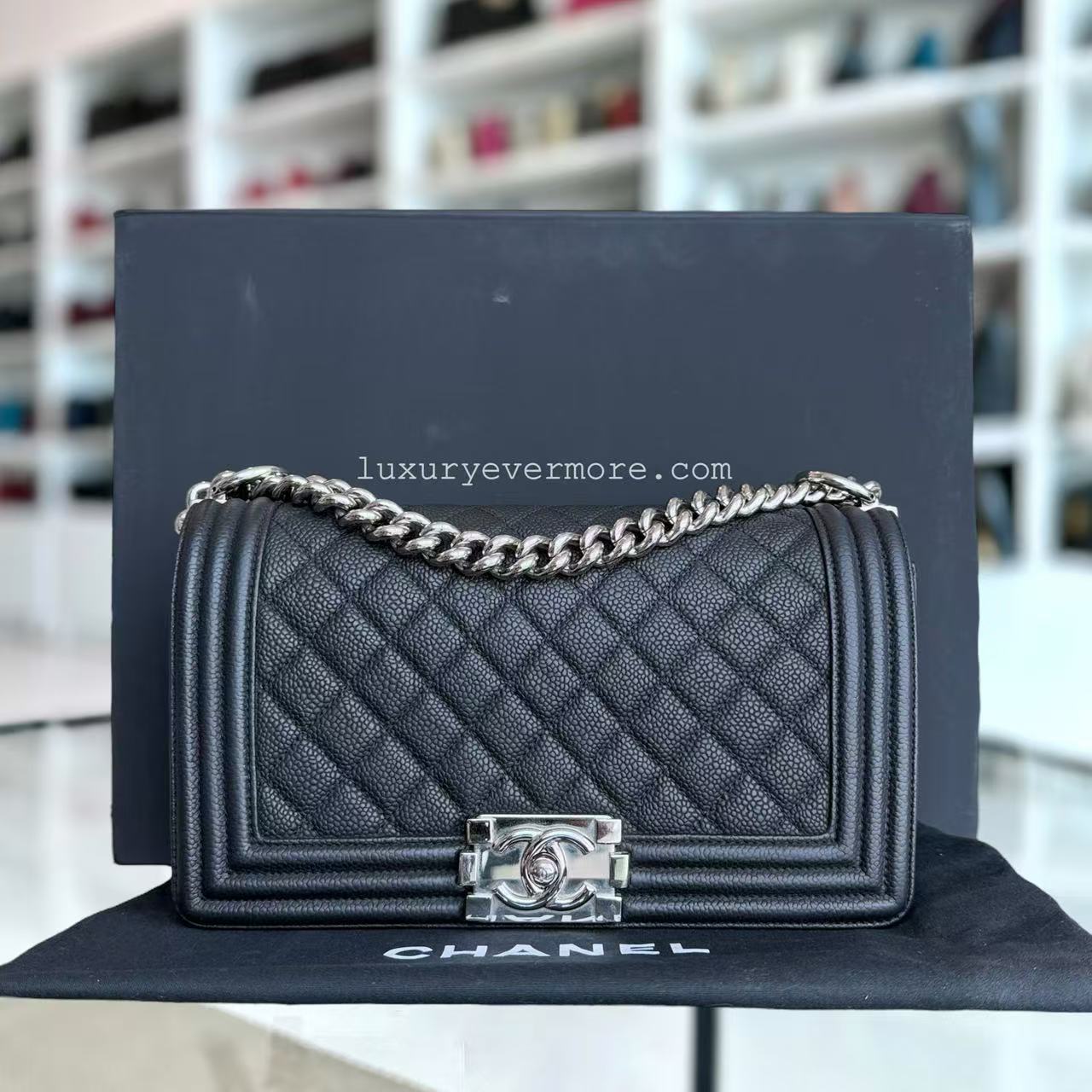 Chanel Boy Medium - 25CM Iridescent Caviar Quilted Calfskin Black Silver Hardware Series 17