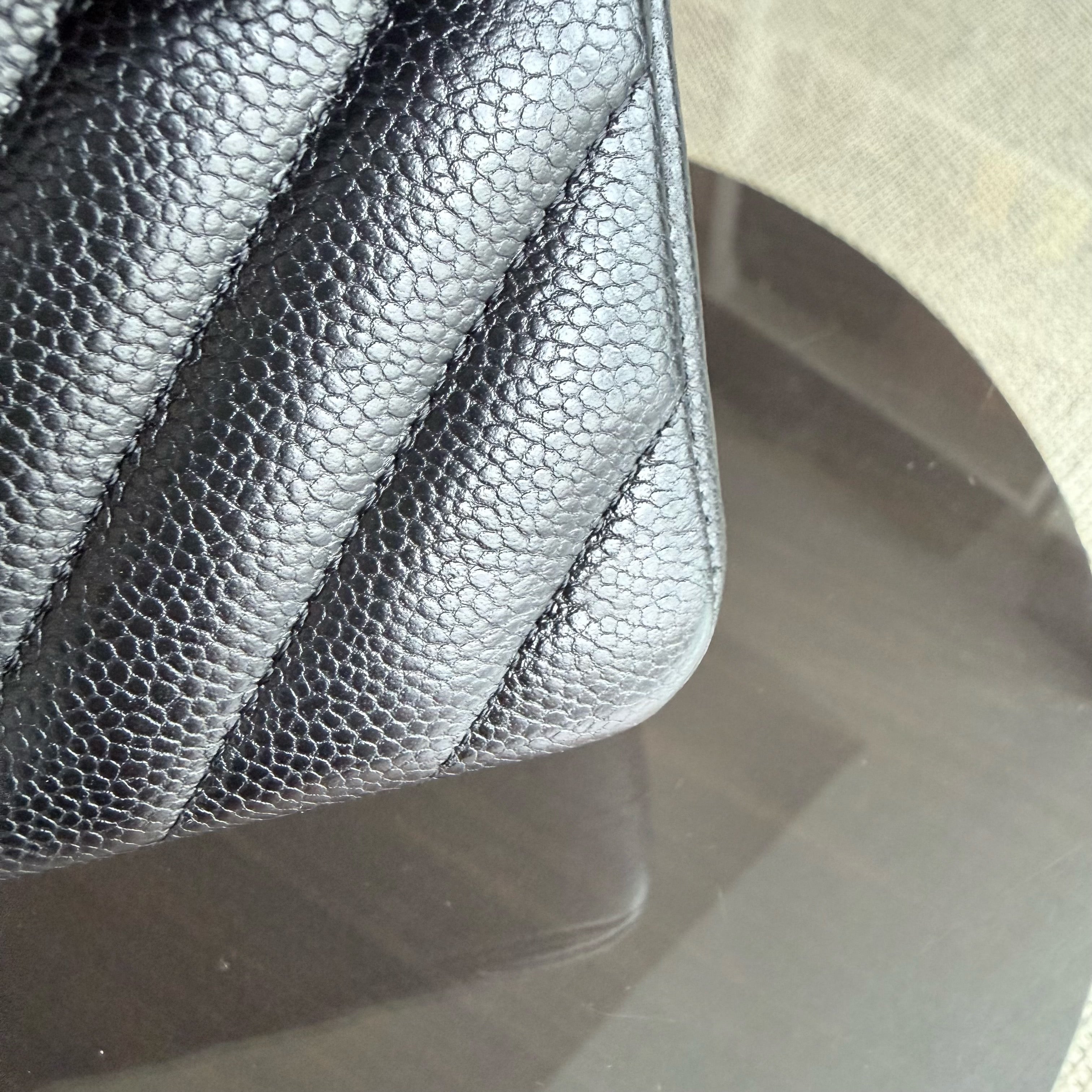 Chanel Classic Flap Small - Caviar 23CM Chevron Black Gold Hardware Series 30