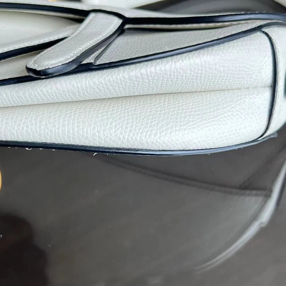 *With Strap, Grained Calfskin* Dior Saddle Small 21CM Grained Calfskin White GHW